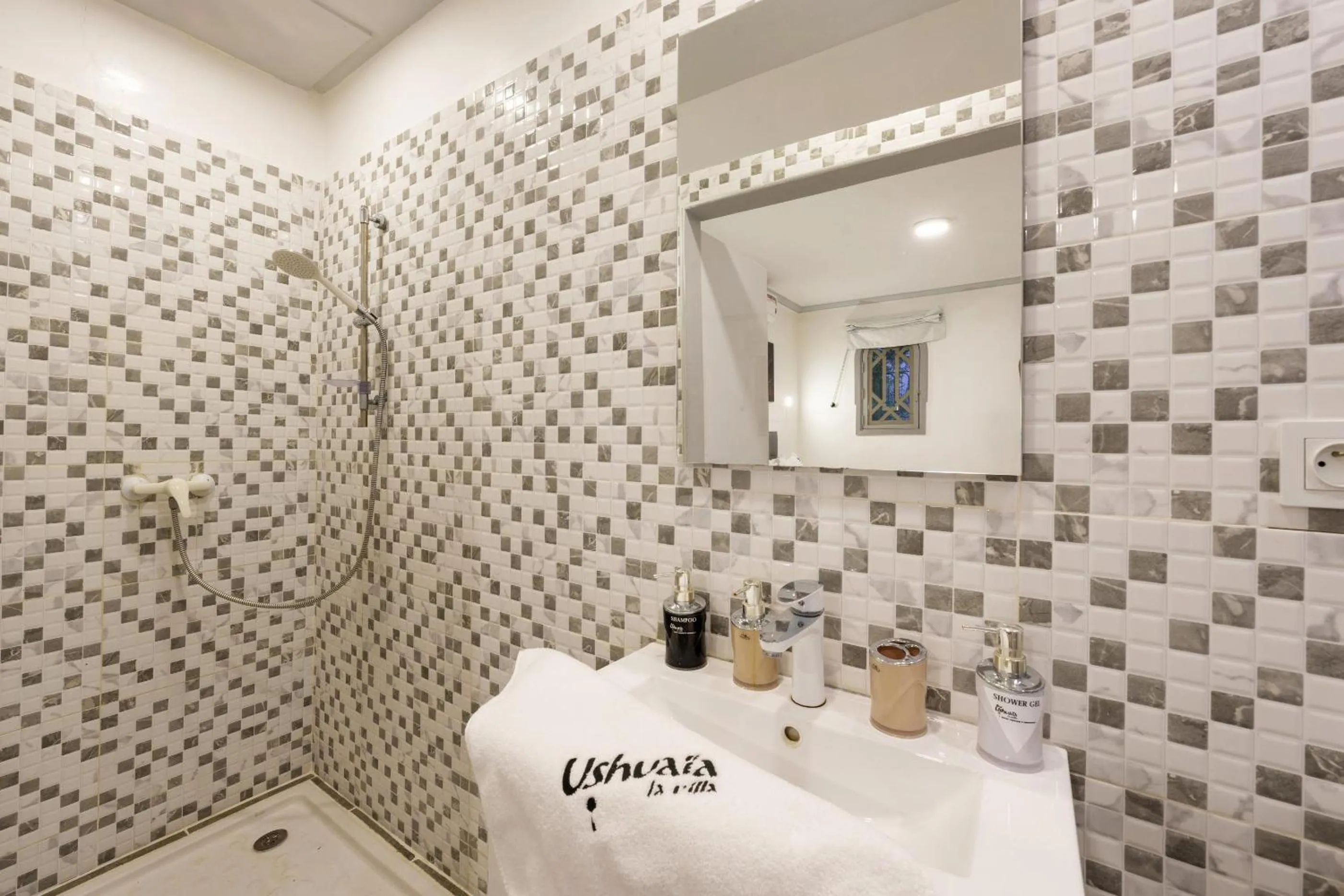 Shower in Riad Ushuaia La Villa - Centre Marrakech