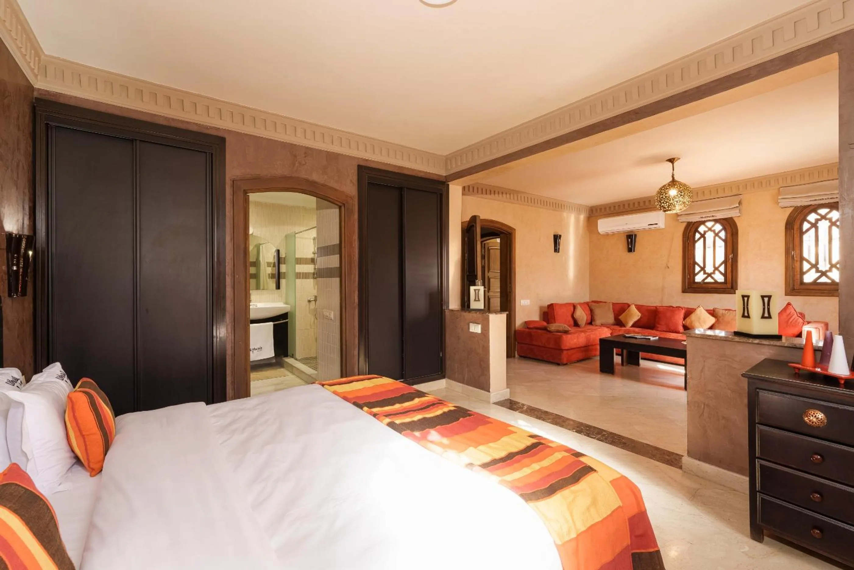 Bed in Riad Ushuaia La Villa - Centre Marrakech