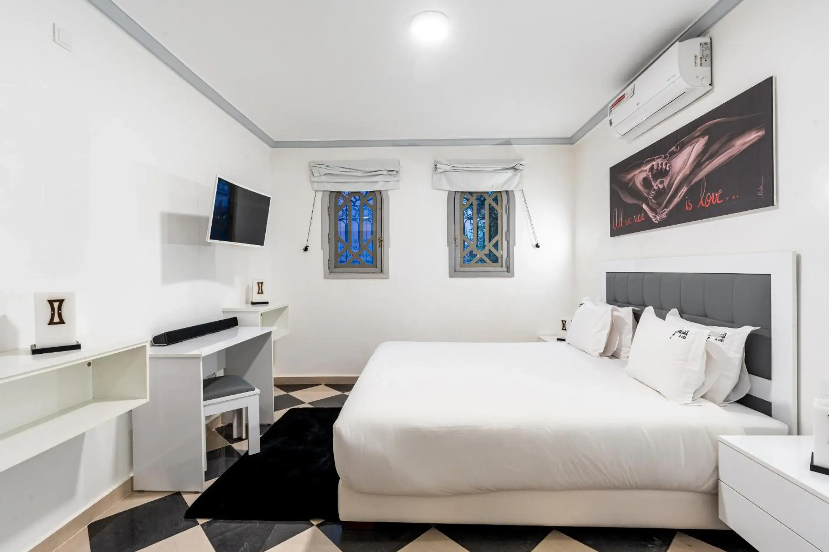 Bed in Riad Ushuaia La Villa - Centre Marrakech Bed in Riad Ushuaia La Villa - Centre Marrakech