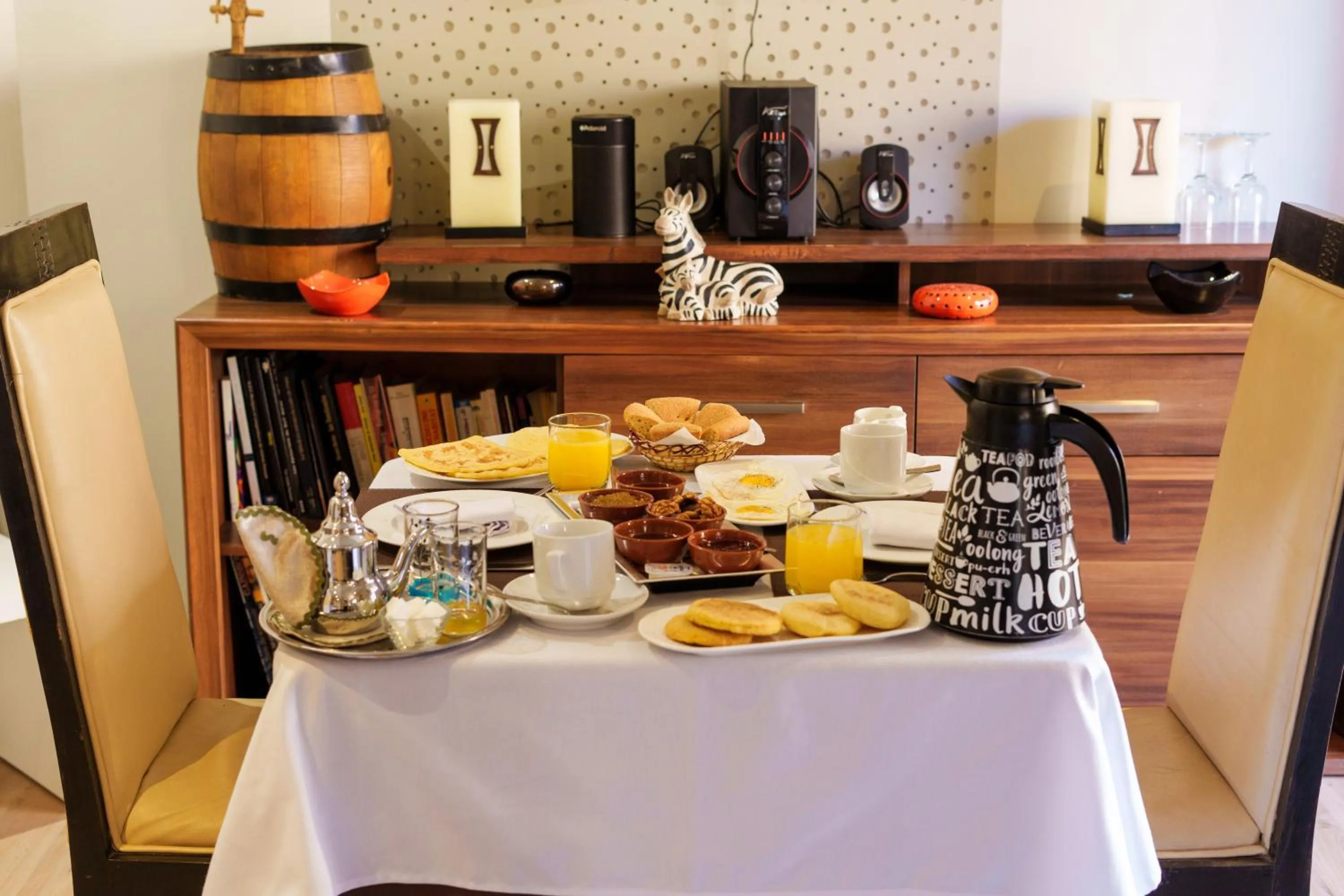 Breakfast in Riad Ushuaia La Villa - Centre Marrakech
