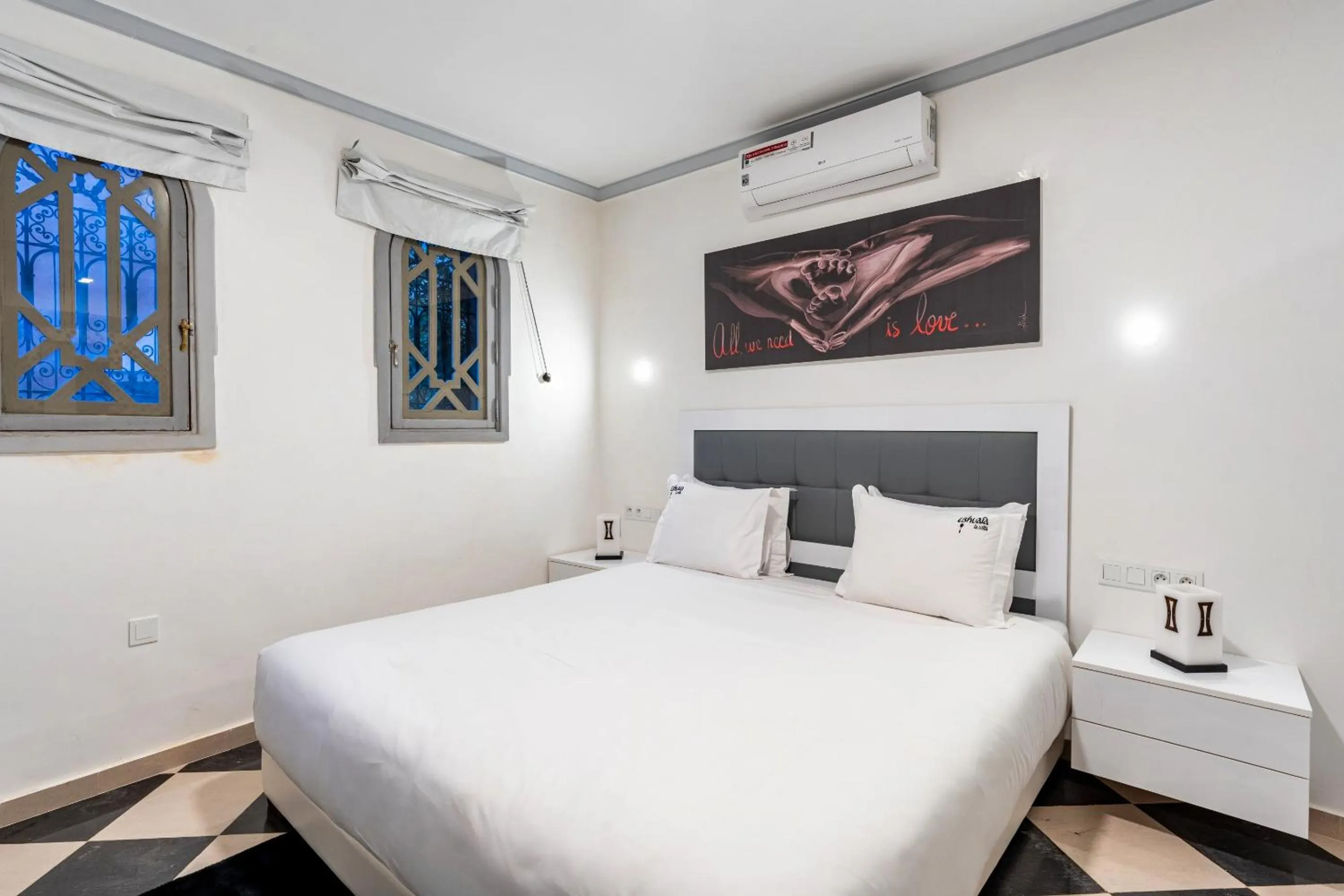 Bed in Riad Ushuaia La Villa - Centre Marrakech