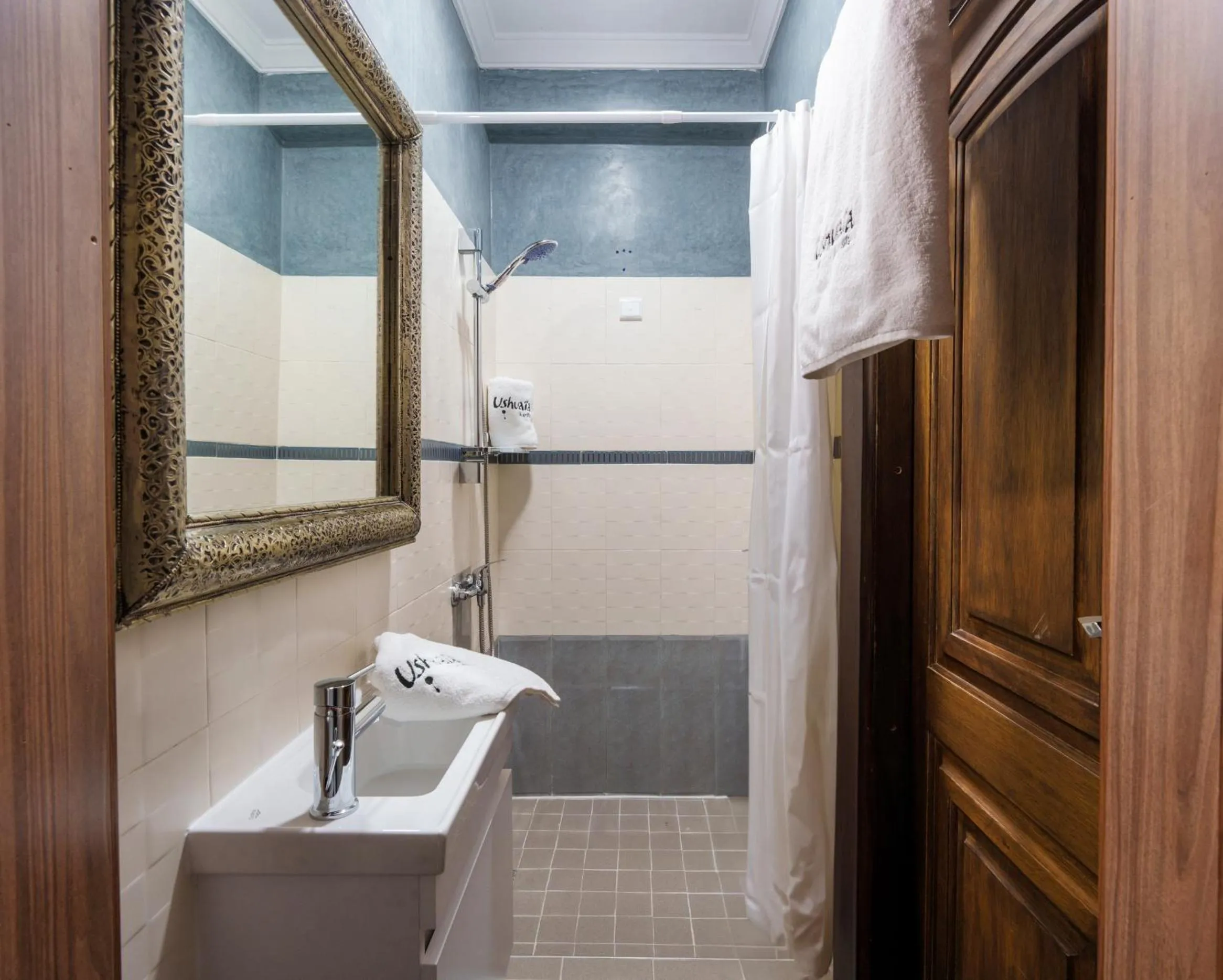 Shower in Riad Ushuaia La Villa - Centre Marrakech