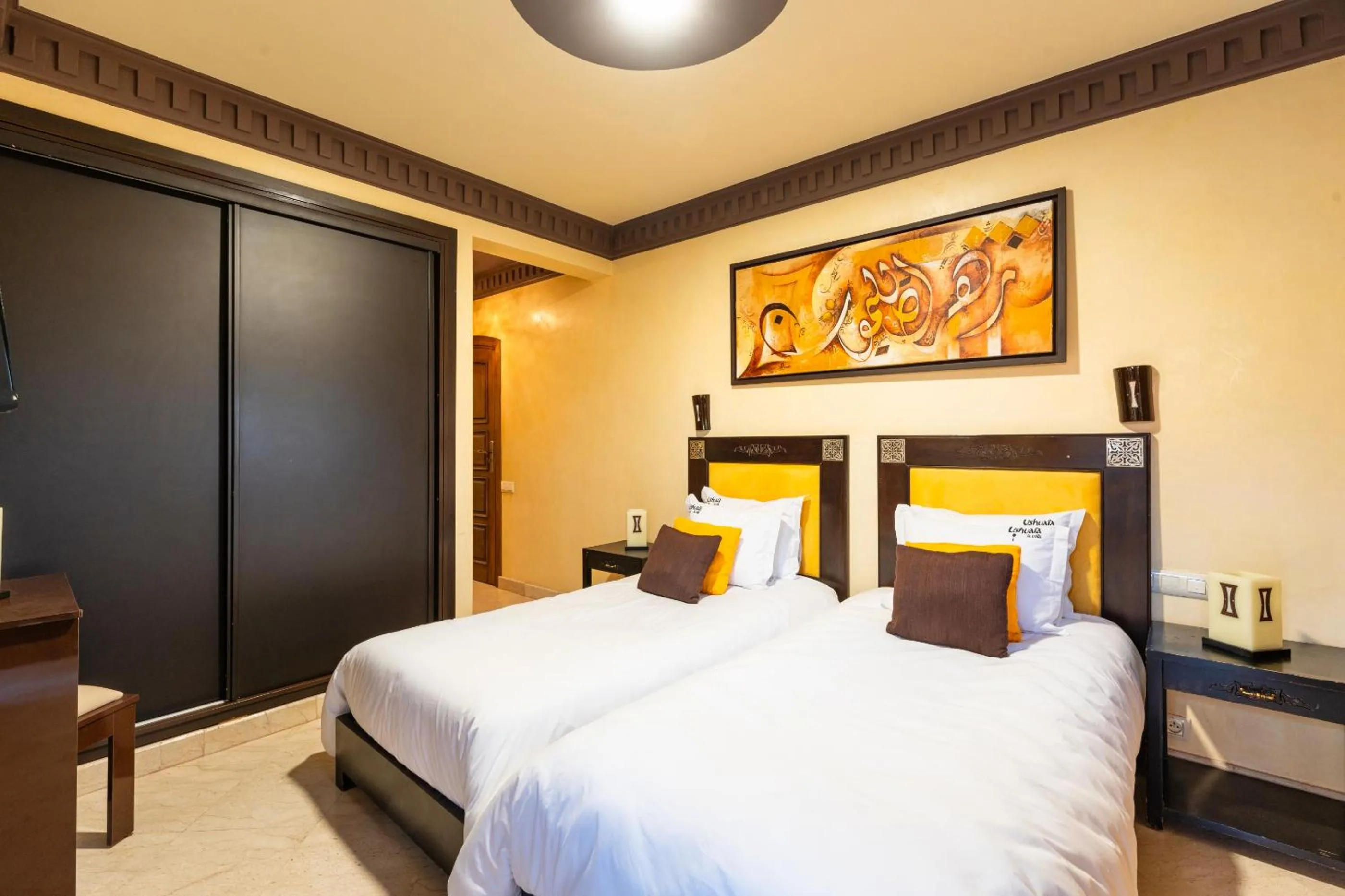 Bed in Riad Ushuaia La Villa - Centre Marrakech