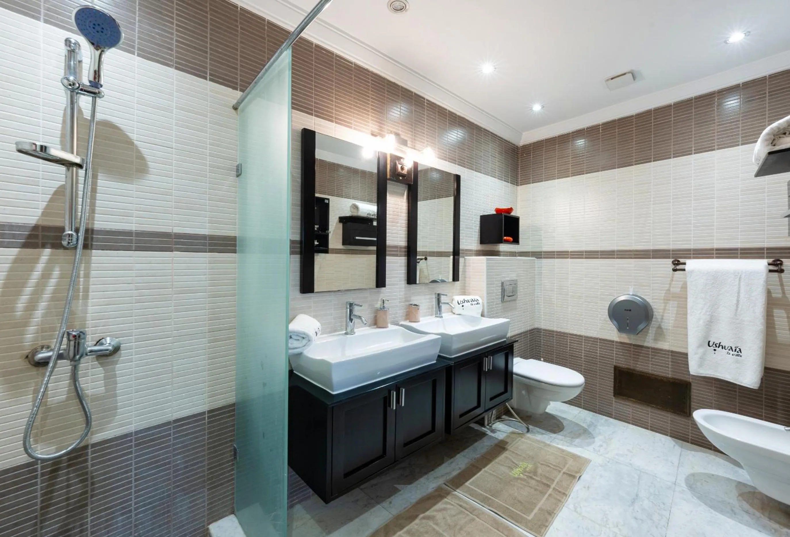 Shower in Riad Ushuaia La Villa - Centre Marrakech