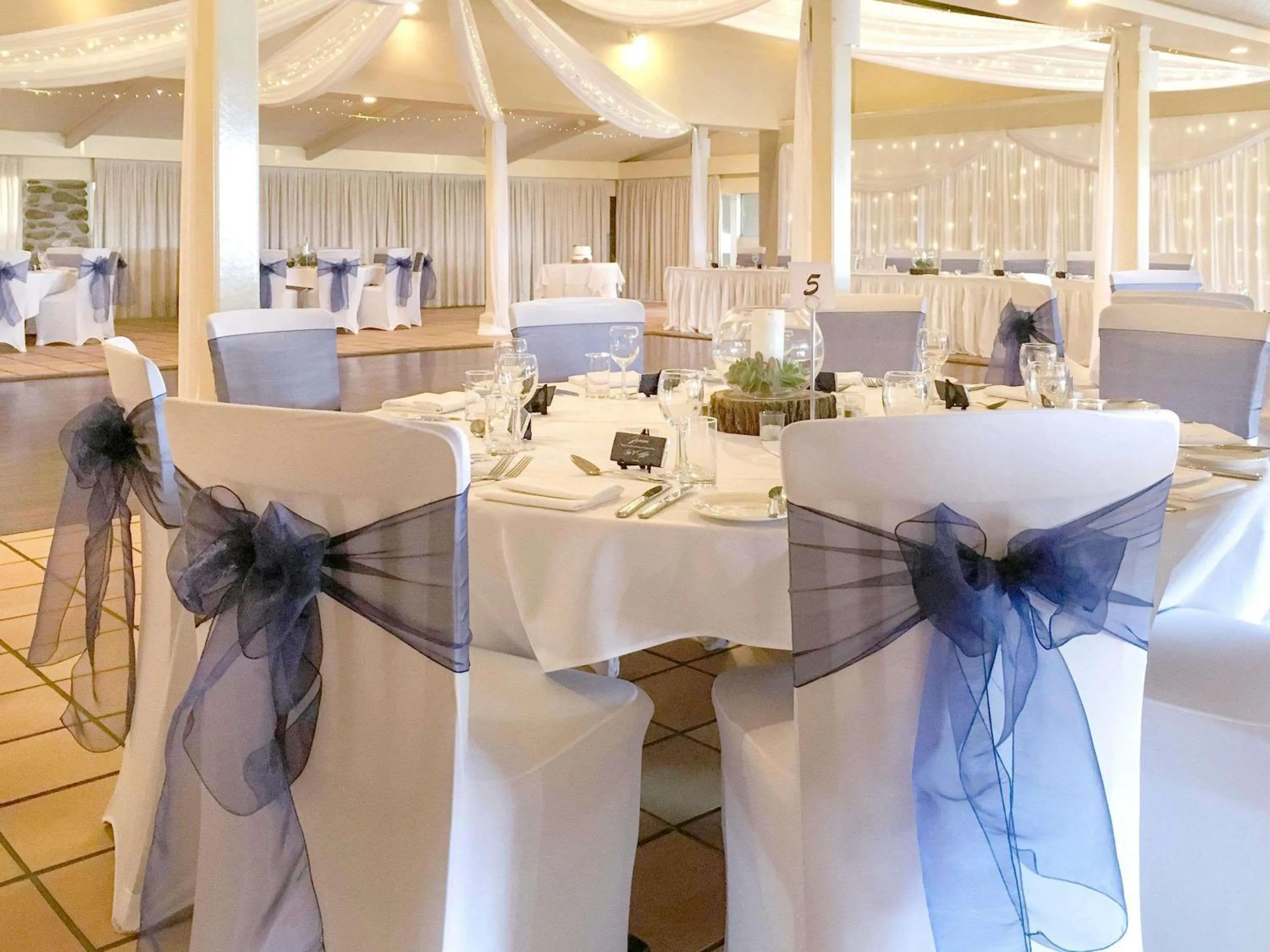 wedding in Mercure Hunter Valley Gardens