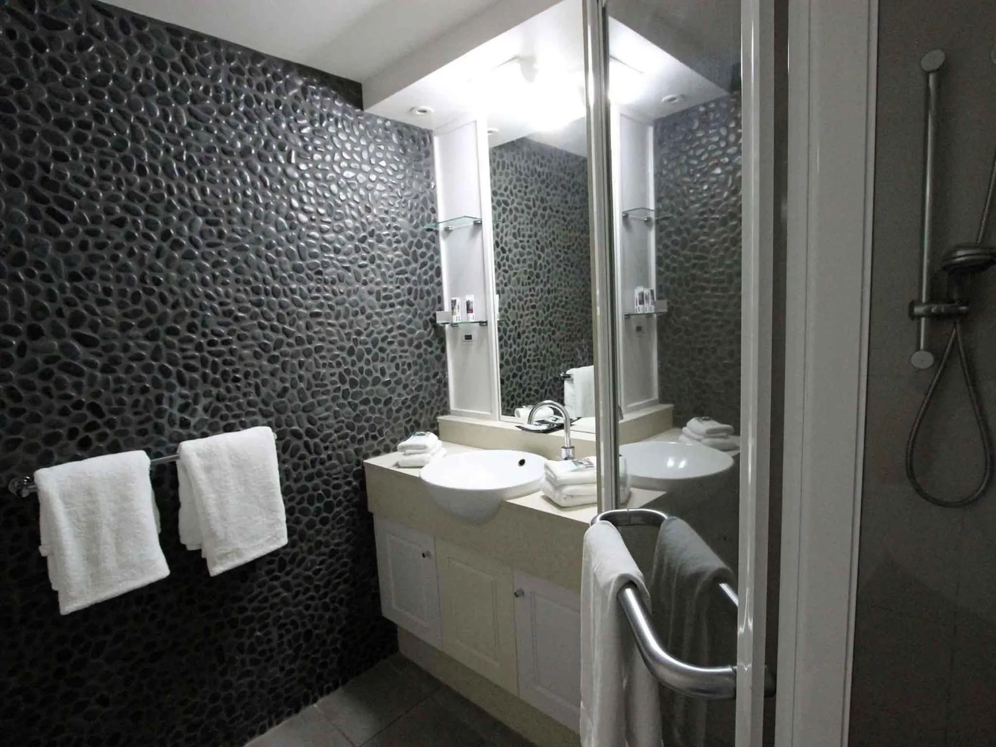 Bedroom in Mercure Hunter Valley Gardens