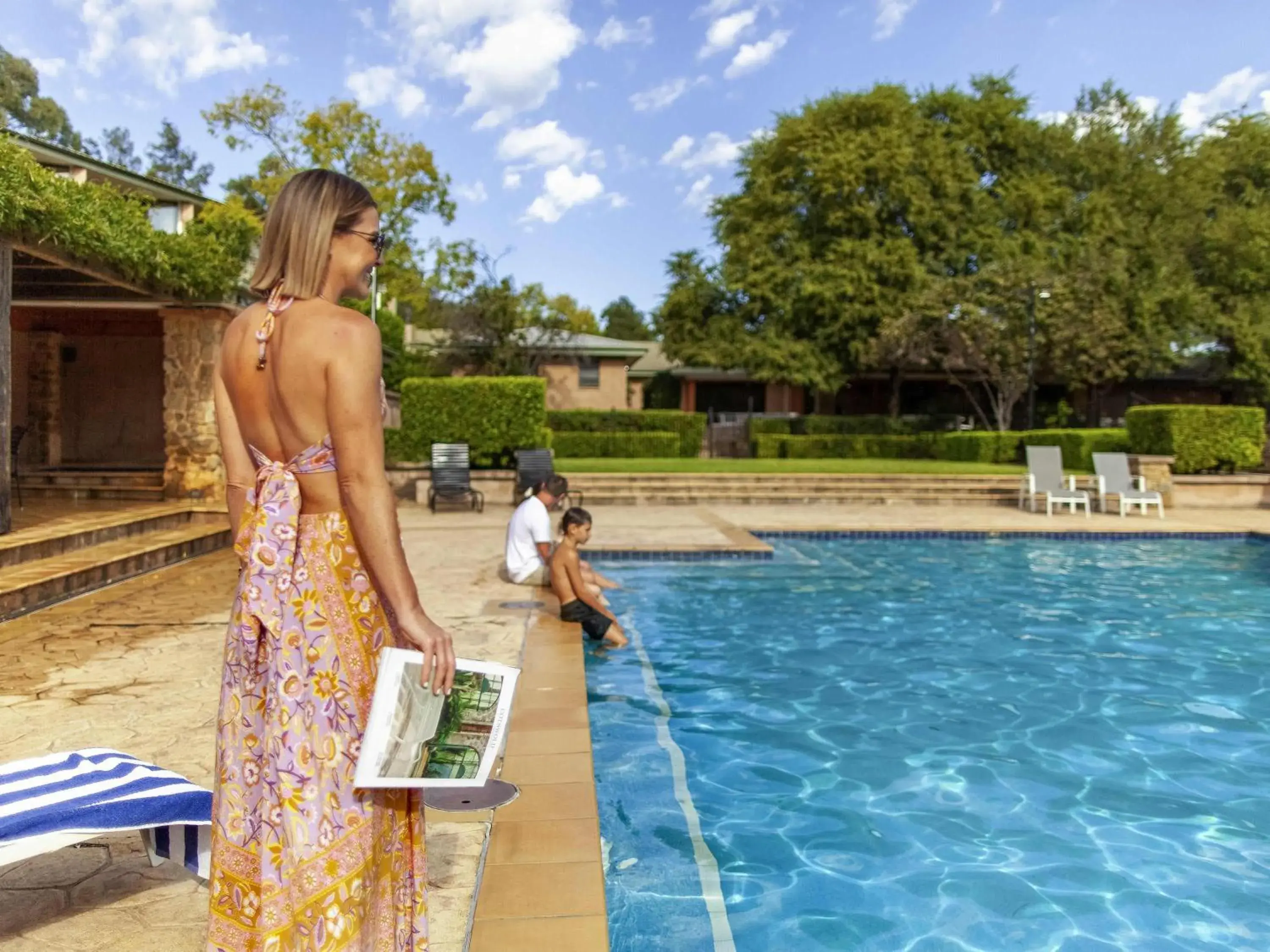 Pool view in Mercure Hunter Valley Gardens Pool view in Mercure Hunter Valley Gardens