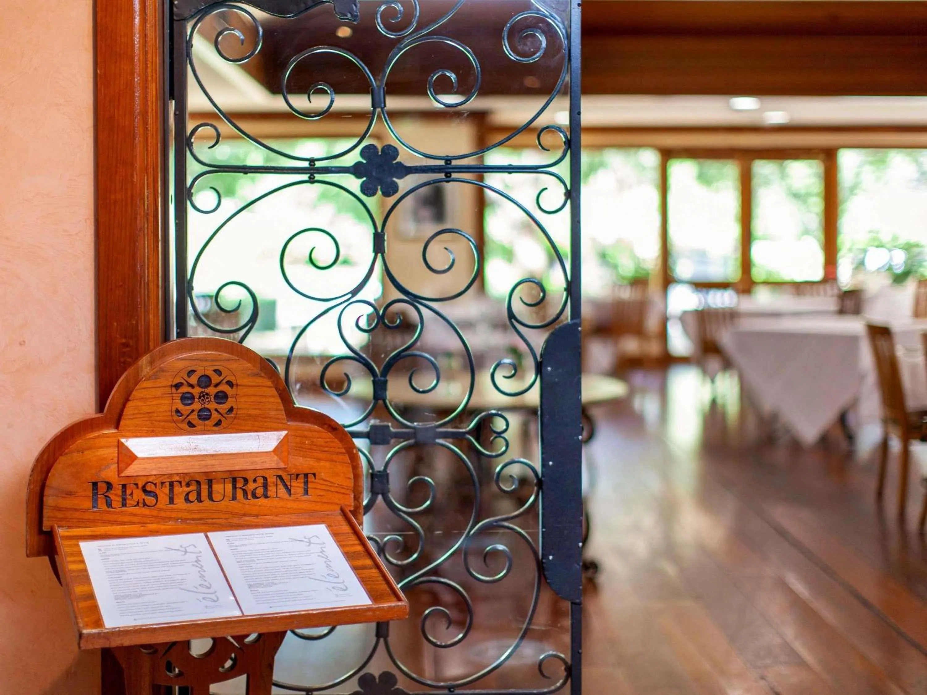 Restaurant/places to eat in Mercure Hunter Valley Gardens