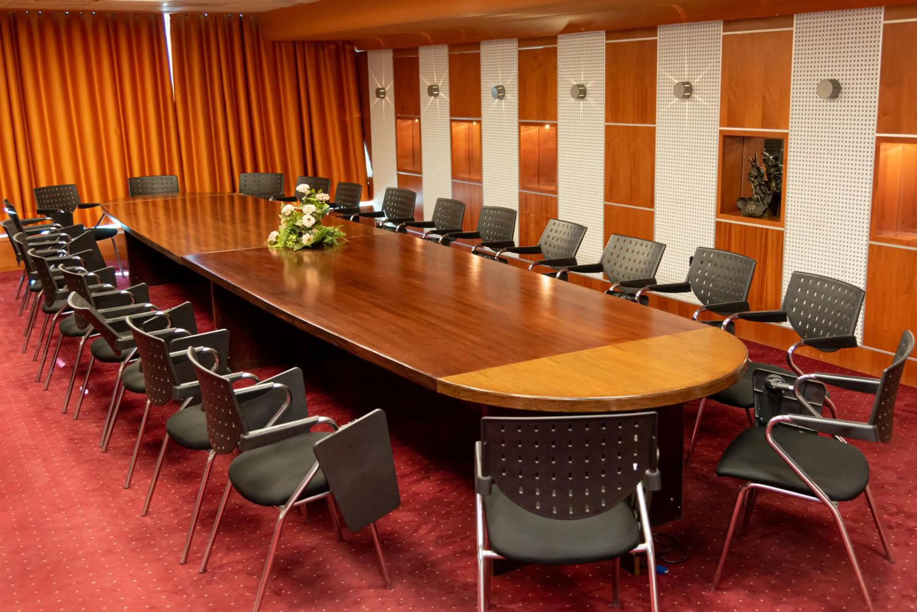 Meeting/conference room in Hotel Vlora International