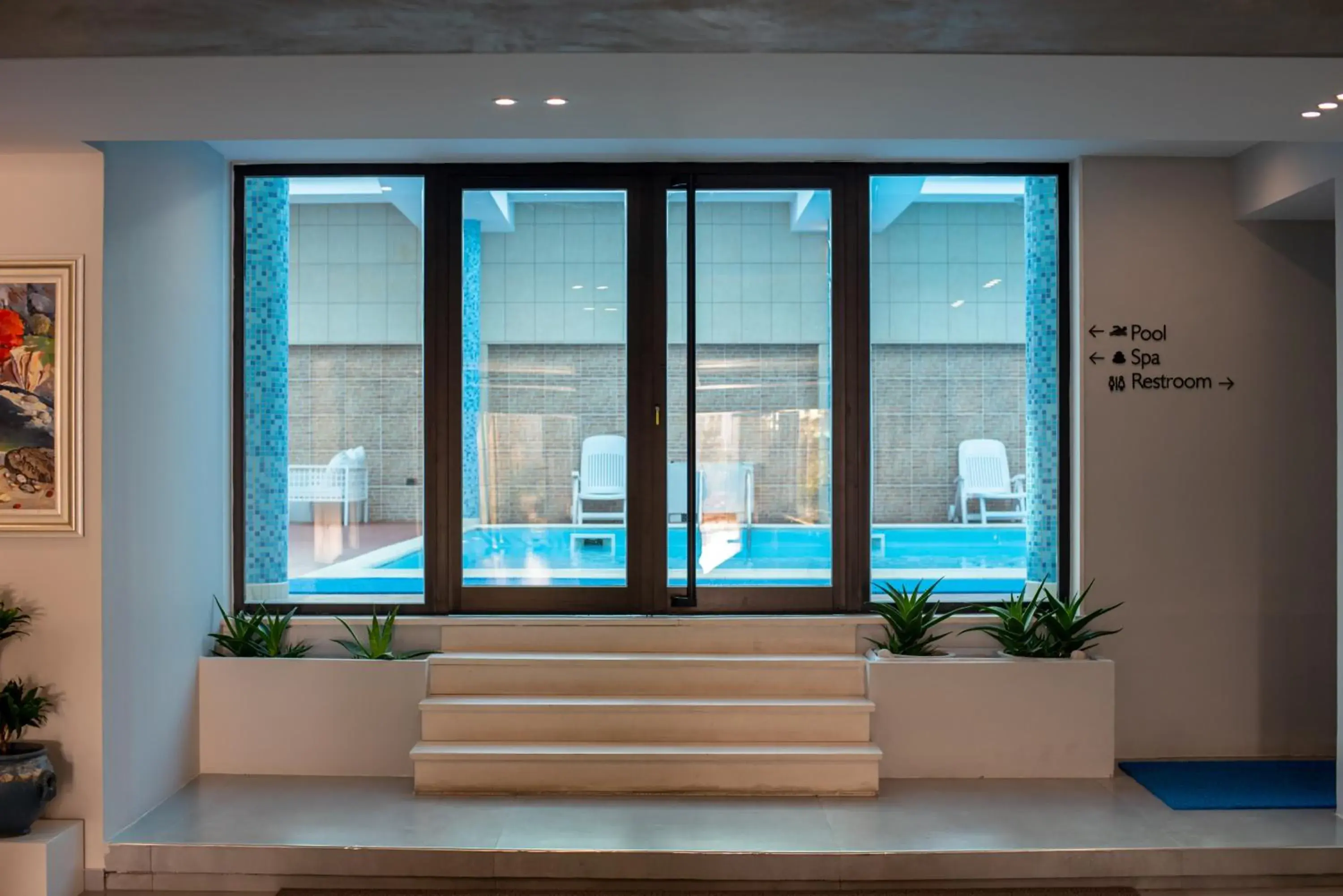 Swimming pool in Hotel Vlora International Swimming pool in Hotel Vlora International