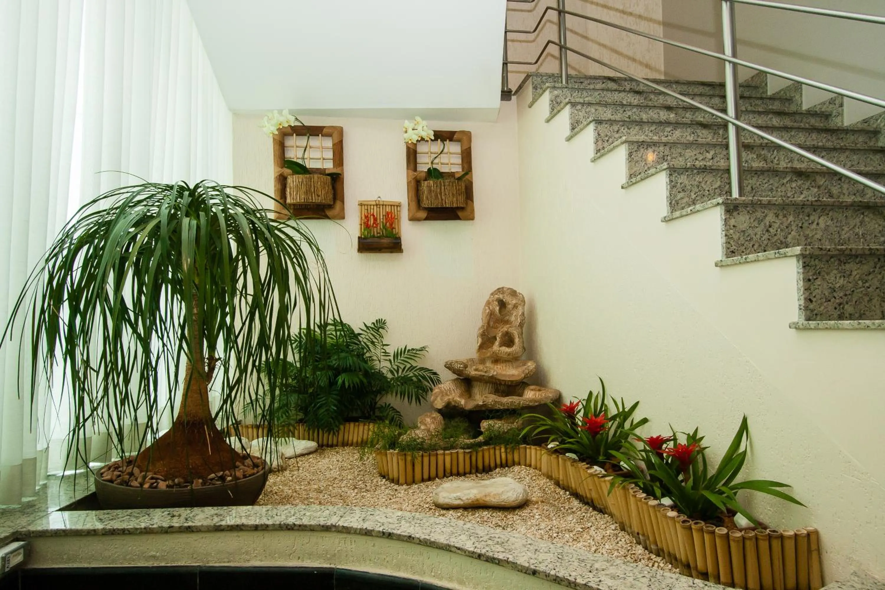 Lobby or reception in Leques Brasil Hotel Escola