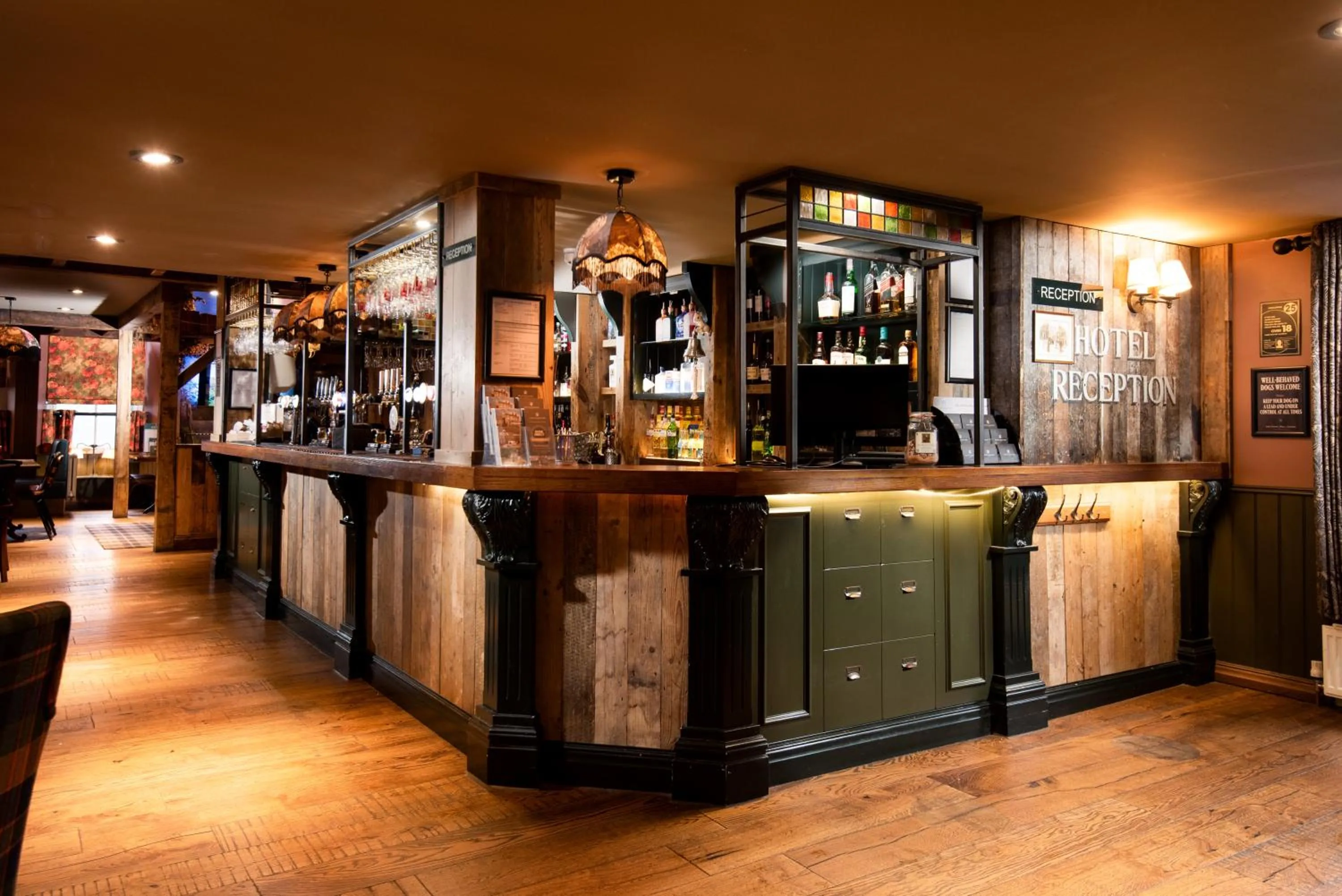 Lounge or bar in The Ambleside Inn - The Inn Collection Group