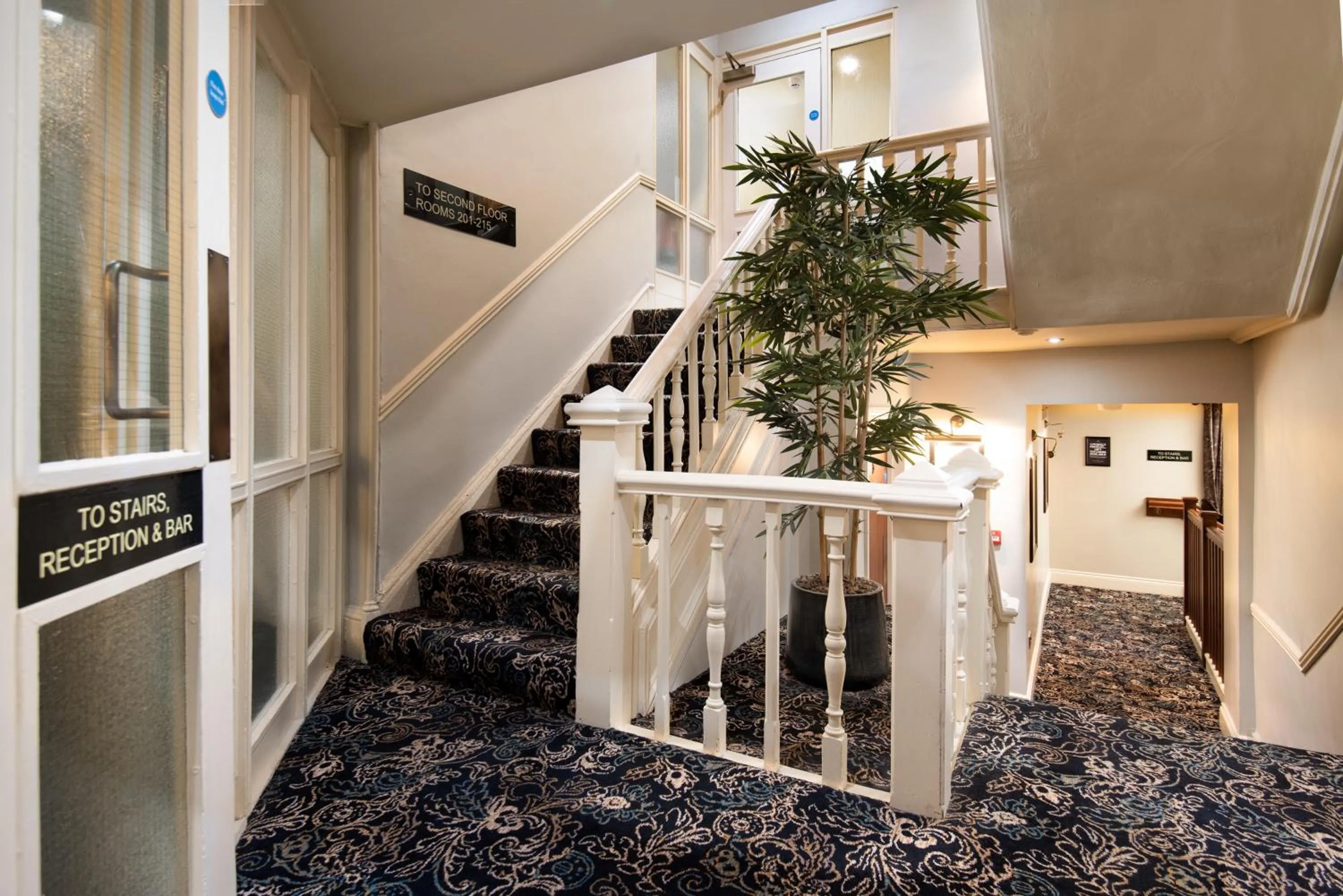 Lobby or reception in The Ambleside Inn - The Inn Collection Group