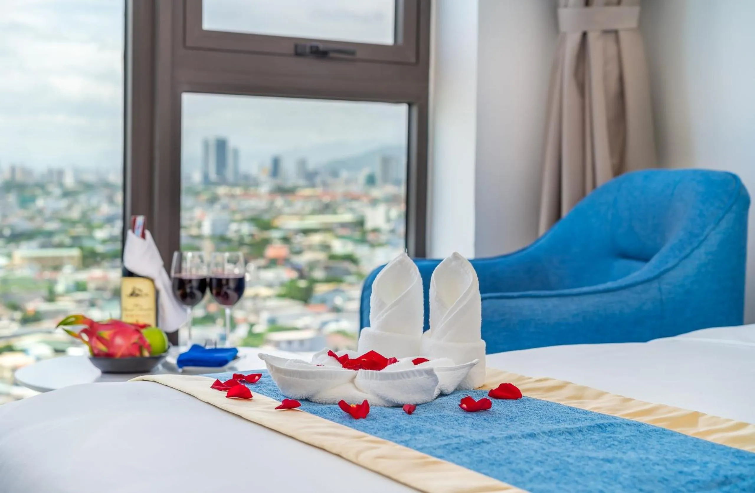 View (from property/room), Bed in Grand Gold Hotel