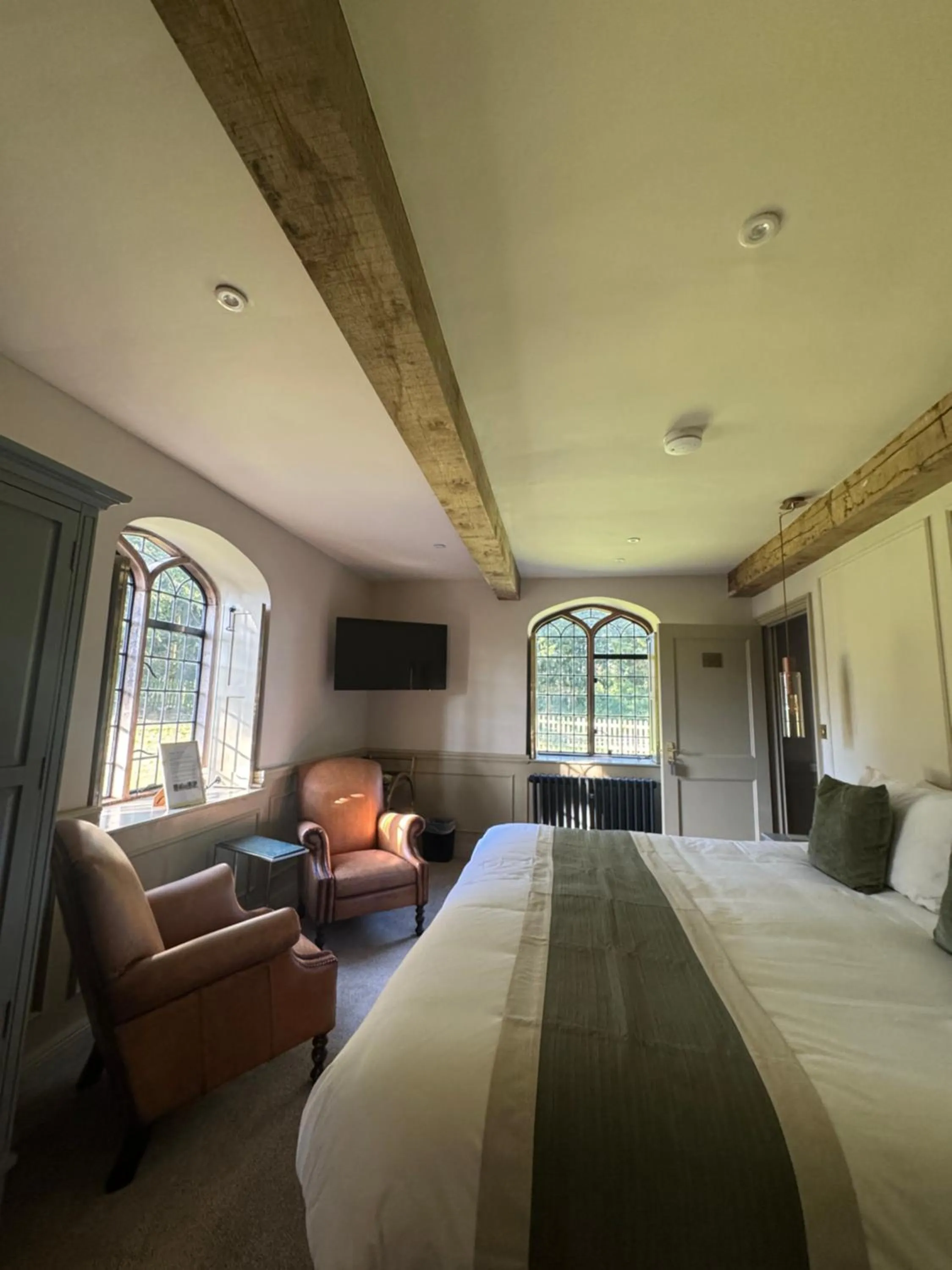 Bedroom, Bed in Broome Park Hotel