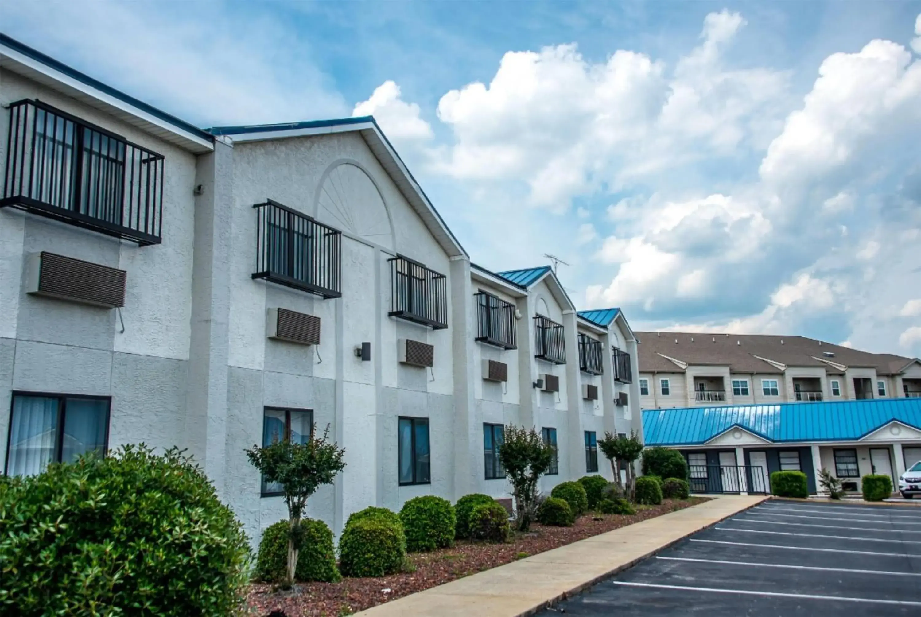 Property building in Days Inn by Wyndham Troy Property building in Days Inn by Wyndham Troy