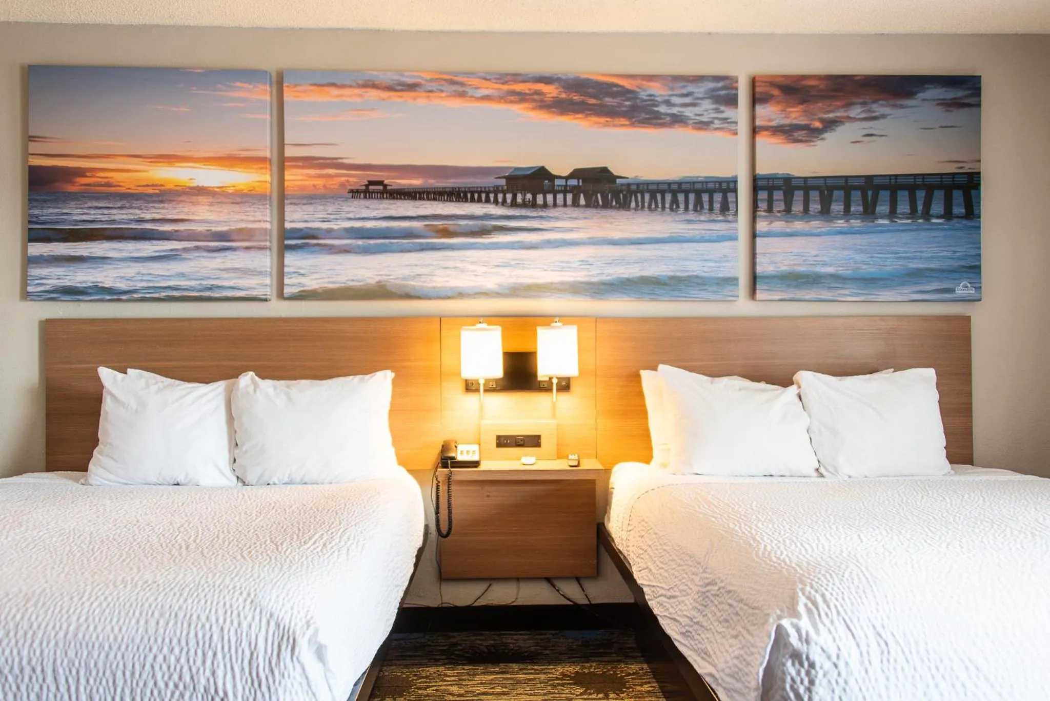 Property building, Bed in Days Inn by Wyndham Troy