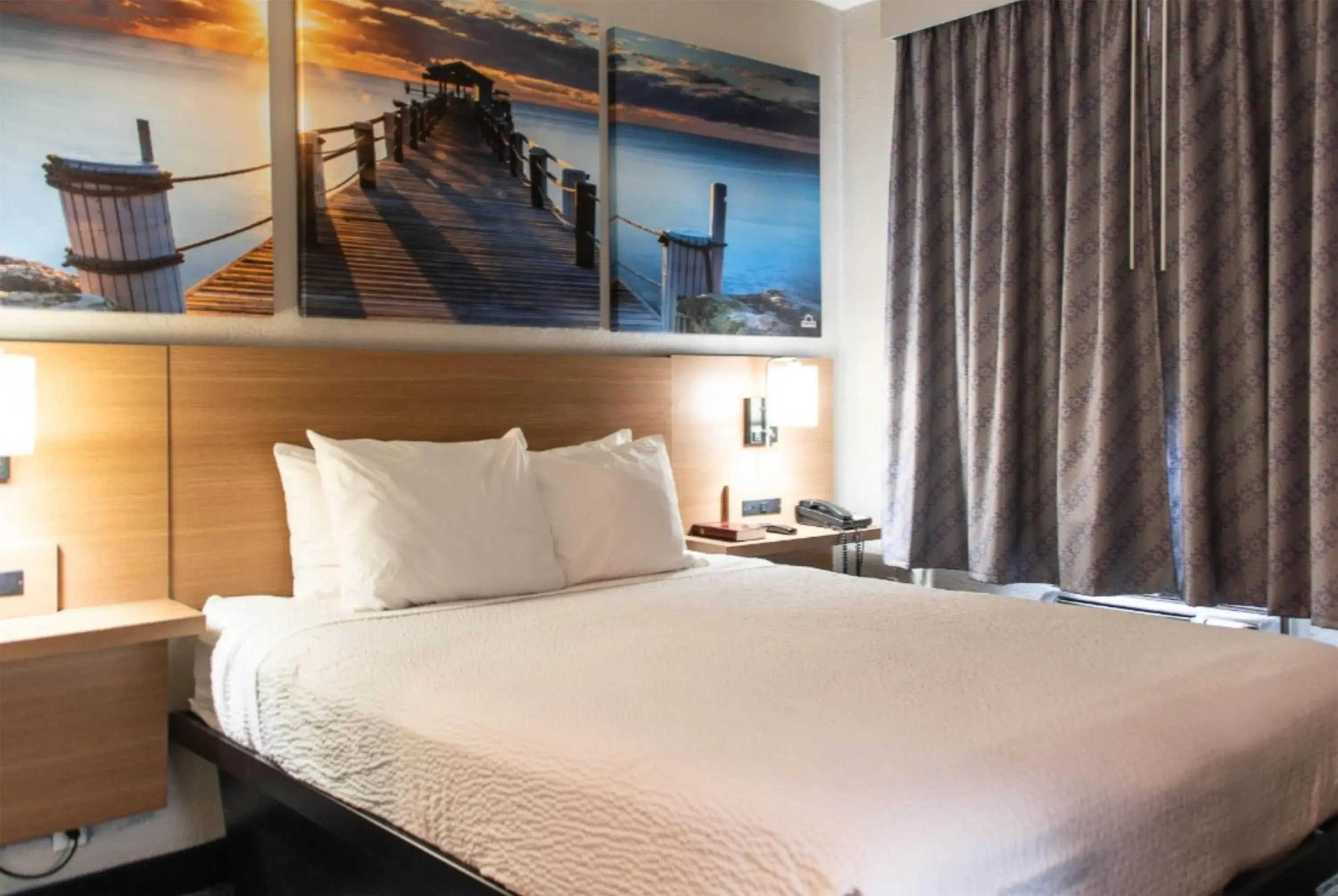 Photo of the whole room, Bed in Days Inn by Wyndham Troy Photo of the whole room, Bed in Days Inn by Wyndham Troy