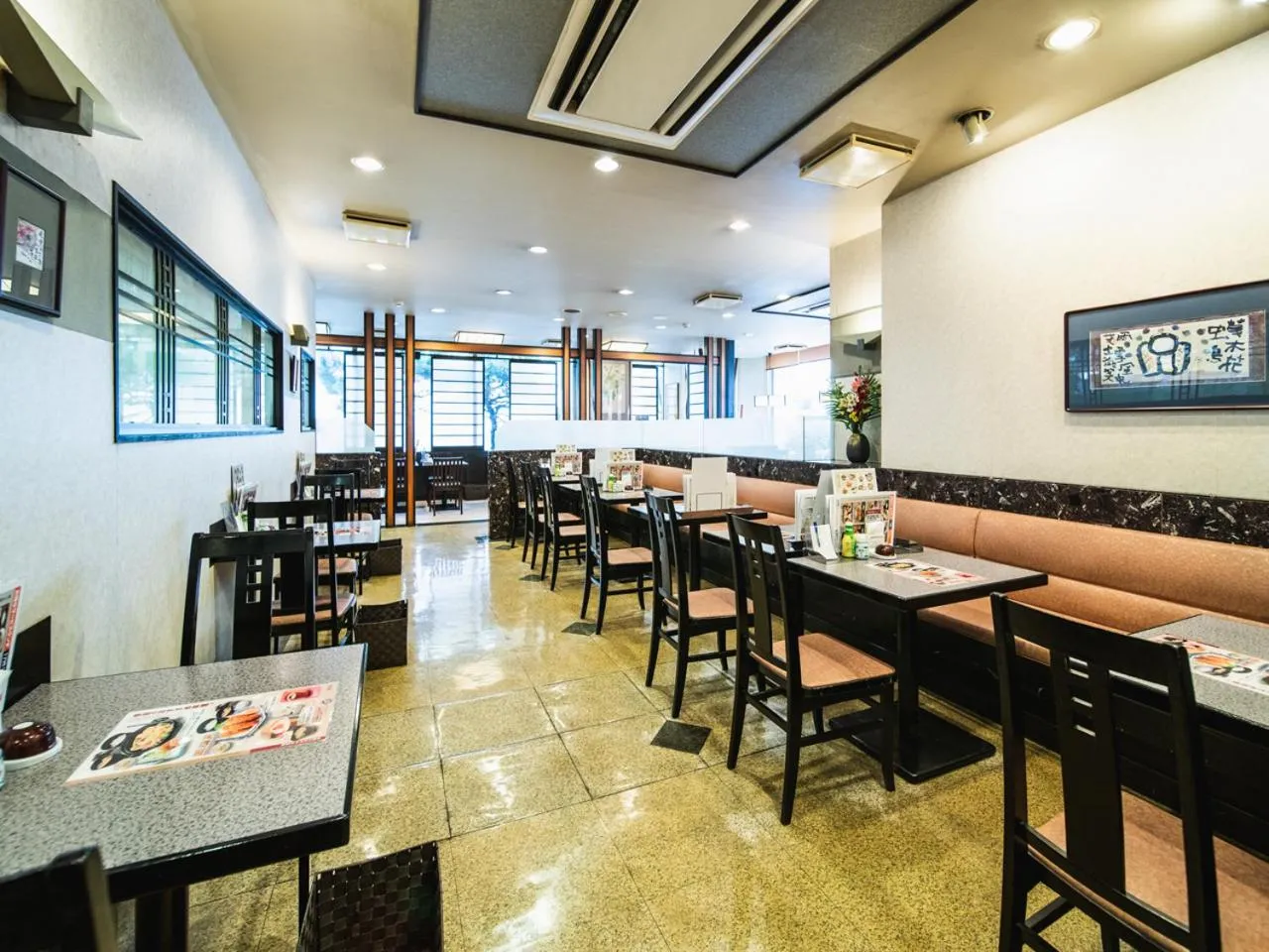 Restaurant/places to eat in Nagasaki Bus Terminal Hotel