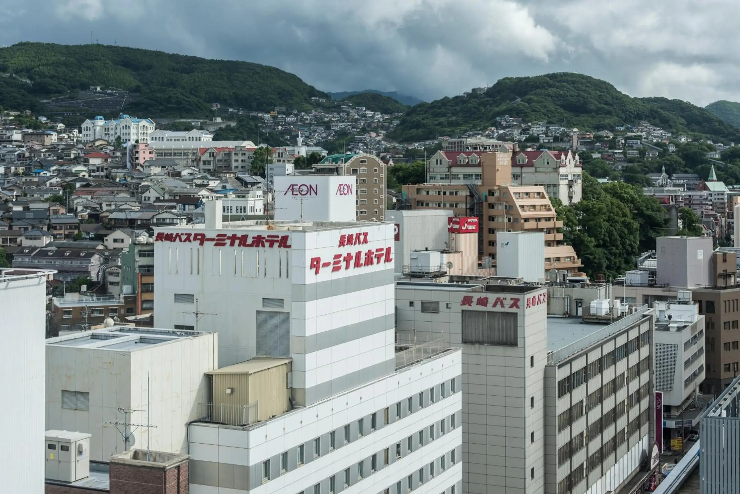 Property building in Nagasaki Bus Terminal Hotel Property building in Nagasaki Bus Terminal Hotel