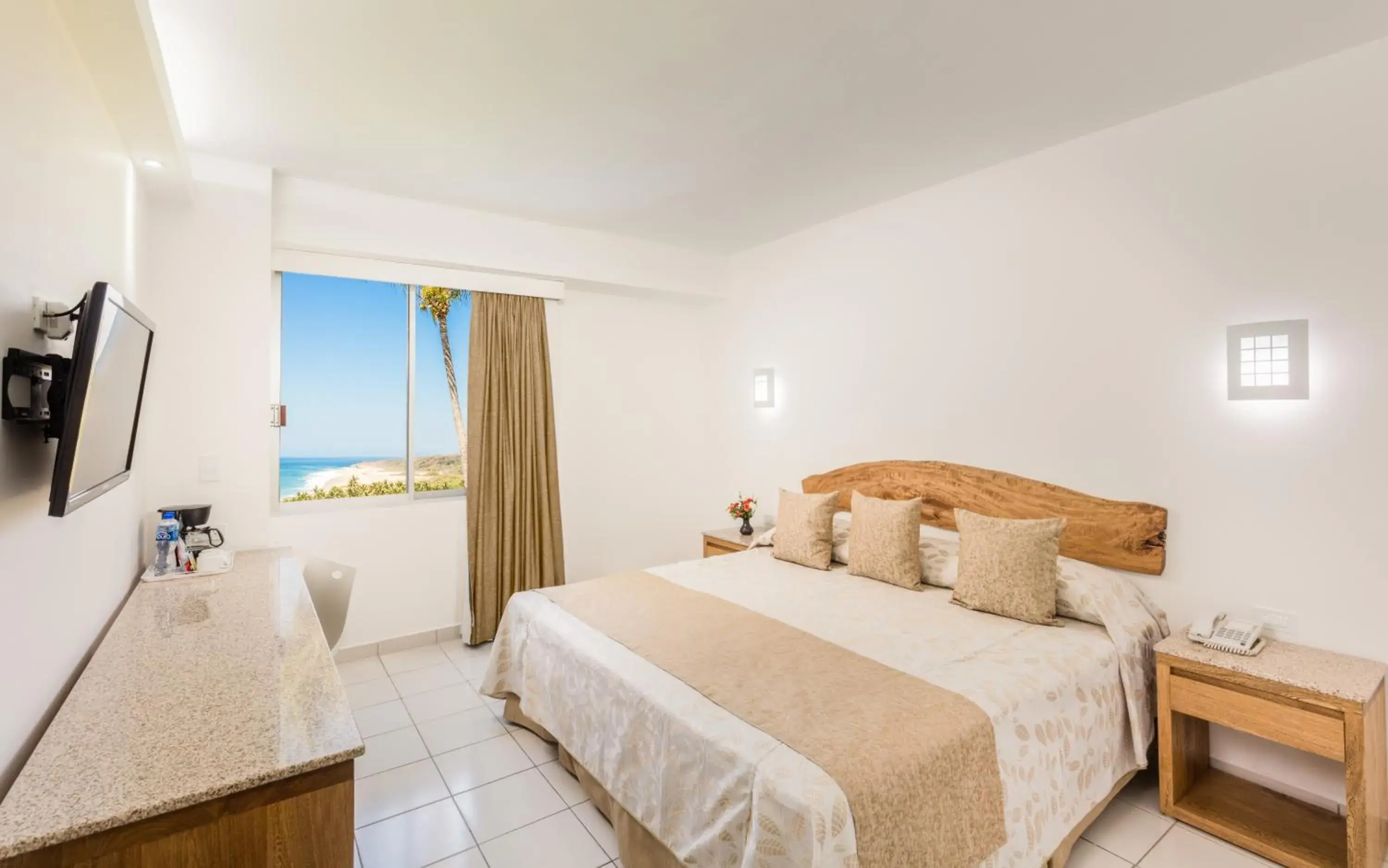 King Room with Garden View - single occupancy in Posada Real Puerto Escondido King Room with Garden View - single occupancy in Posada Real Puerto Escondido