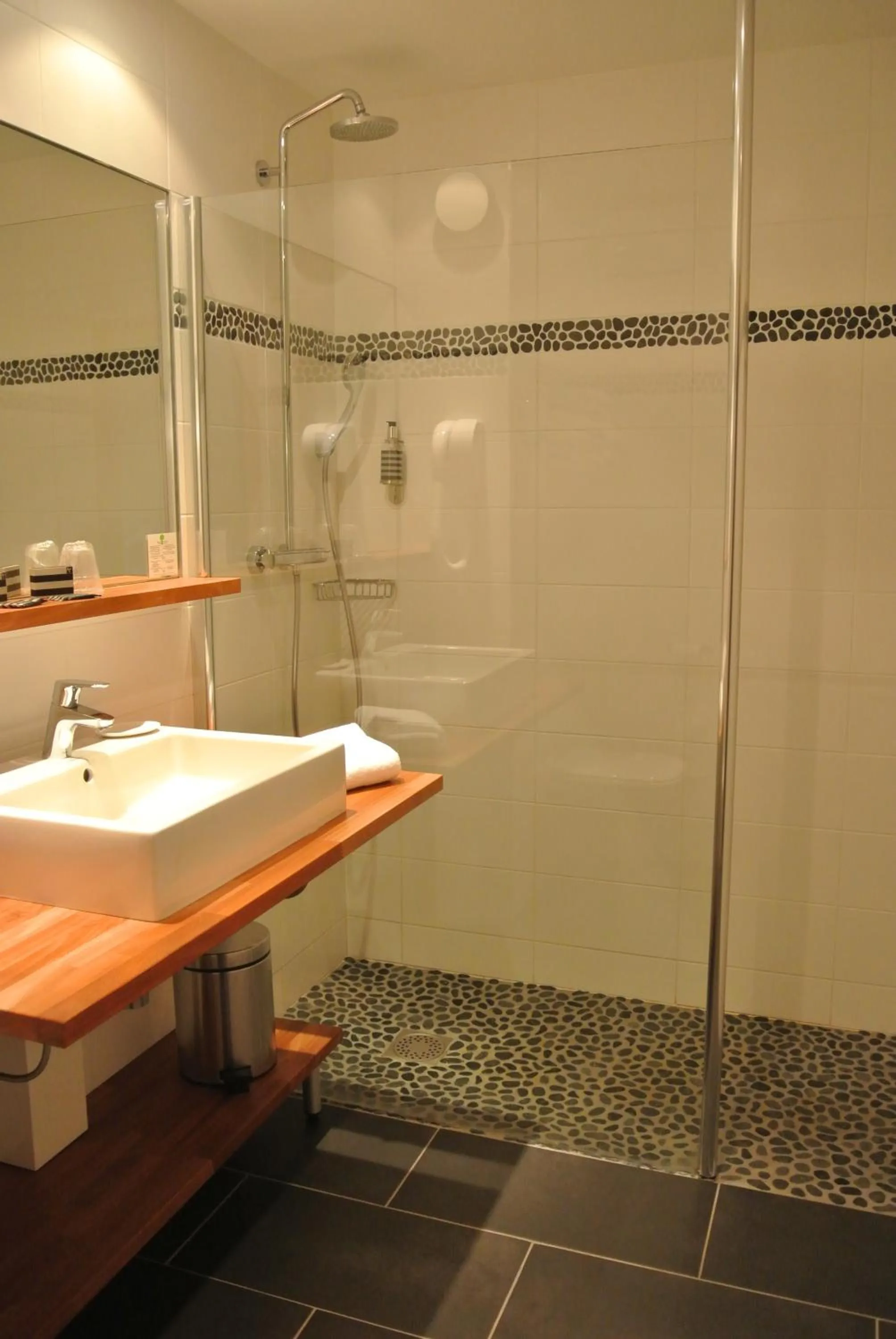 Shower in Les Jardins d'Hardelot