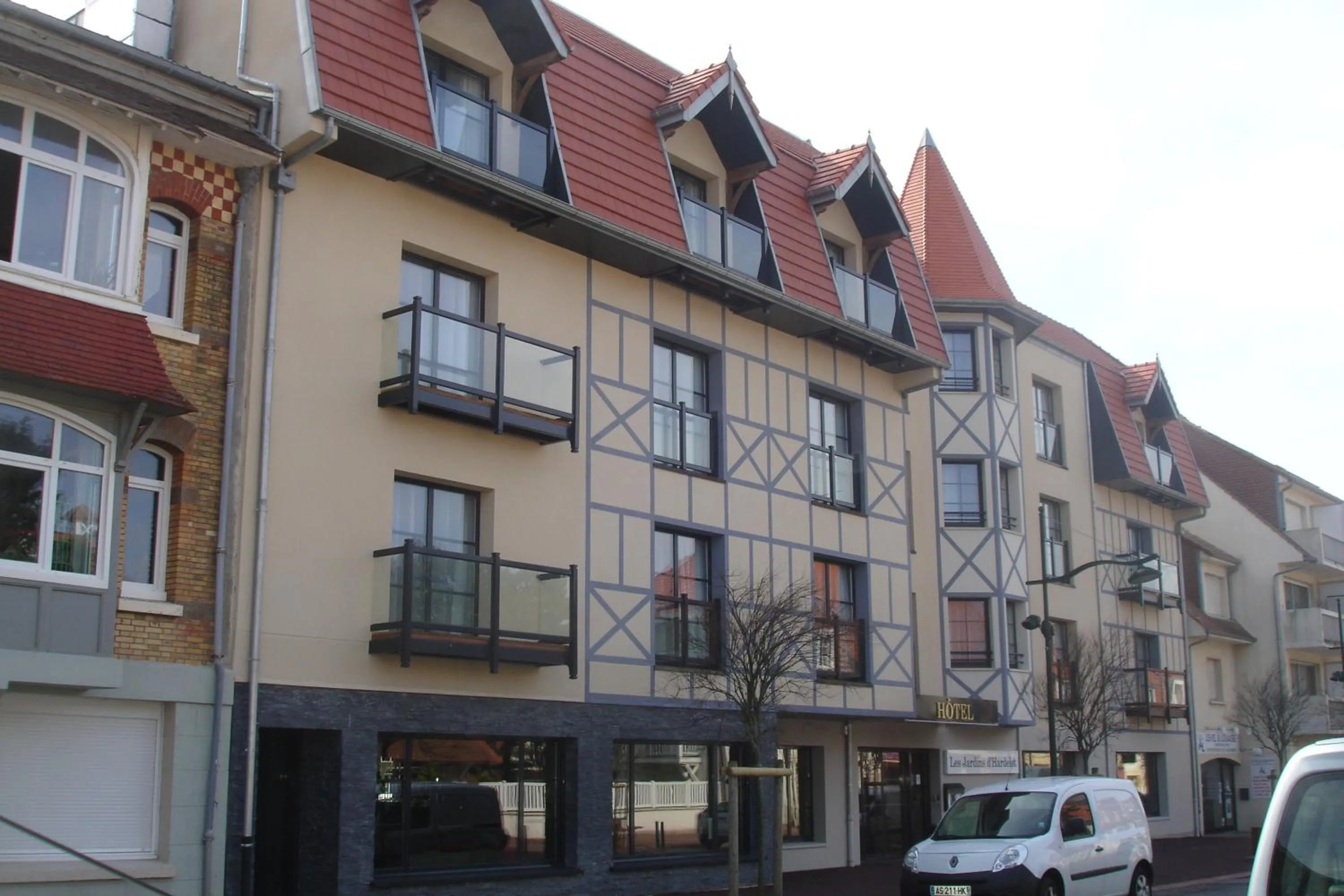 Facade/entrance in Les Jardins d'Hardelot