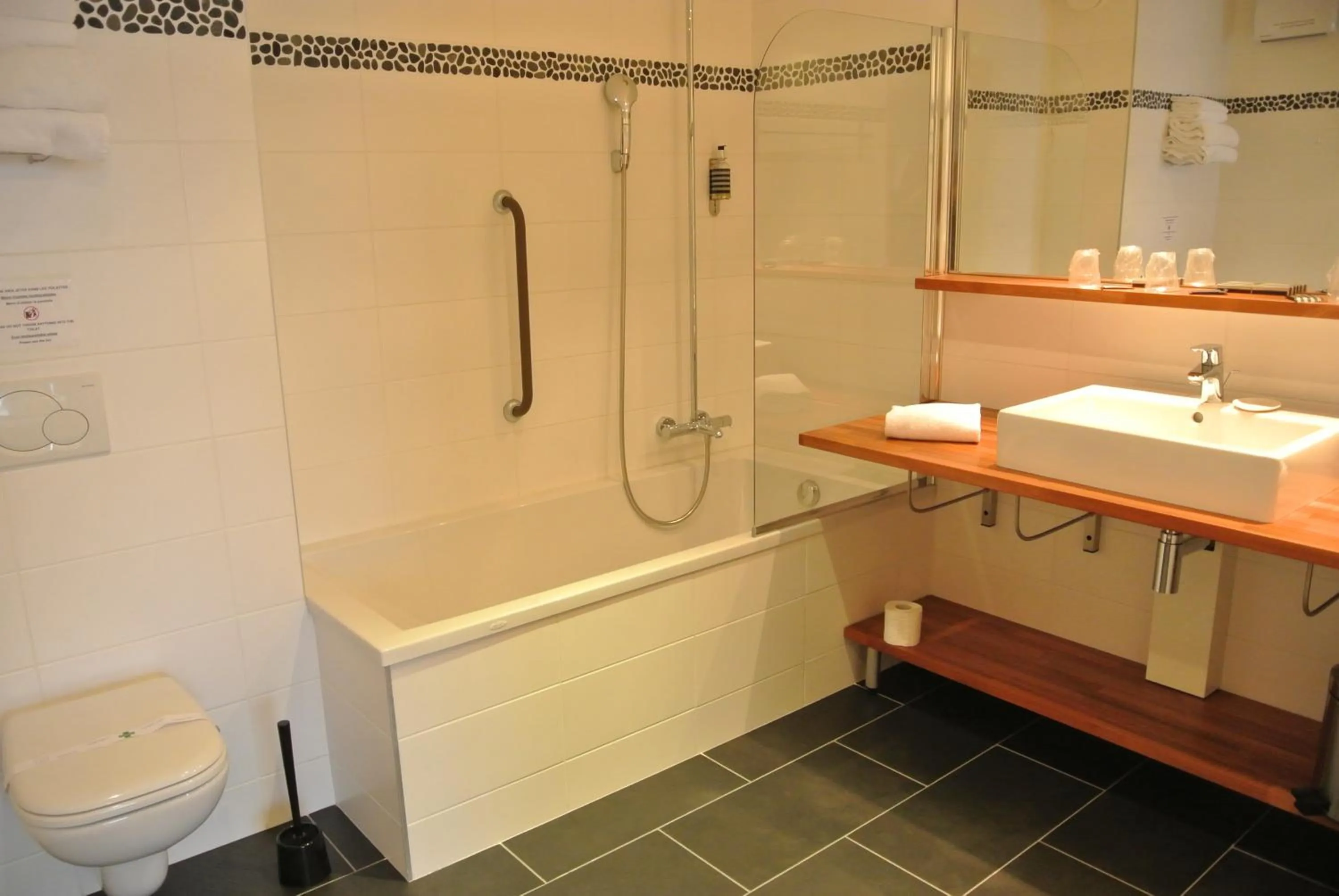 Bathroom in Les Jardins d'Hardelot