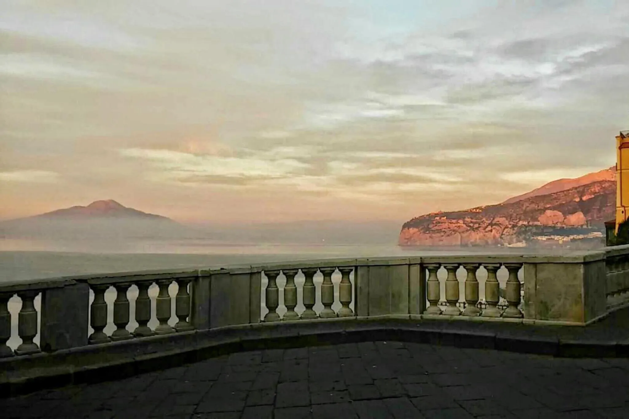 Natural landscape in B&B Al Mare Sorrento