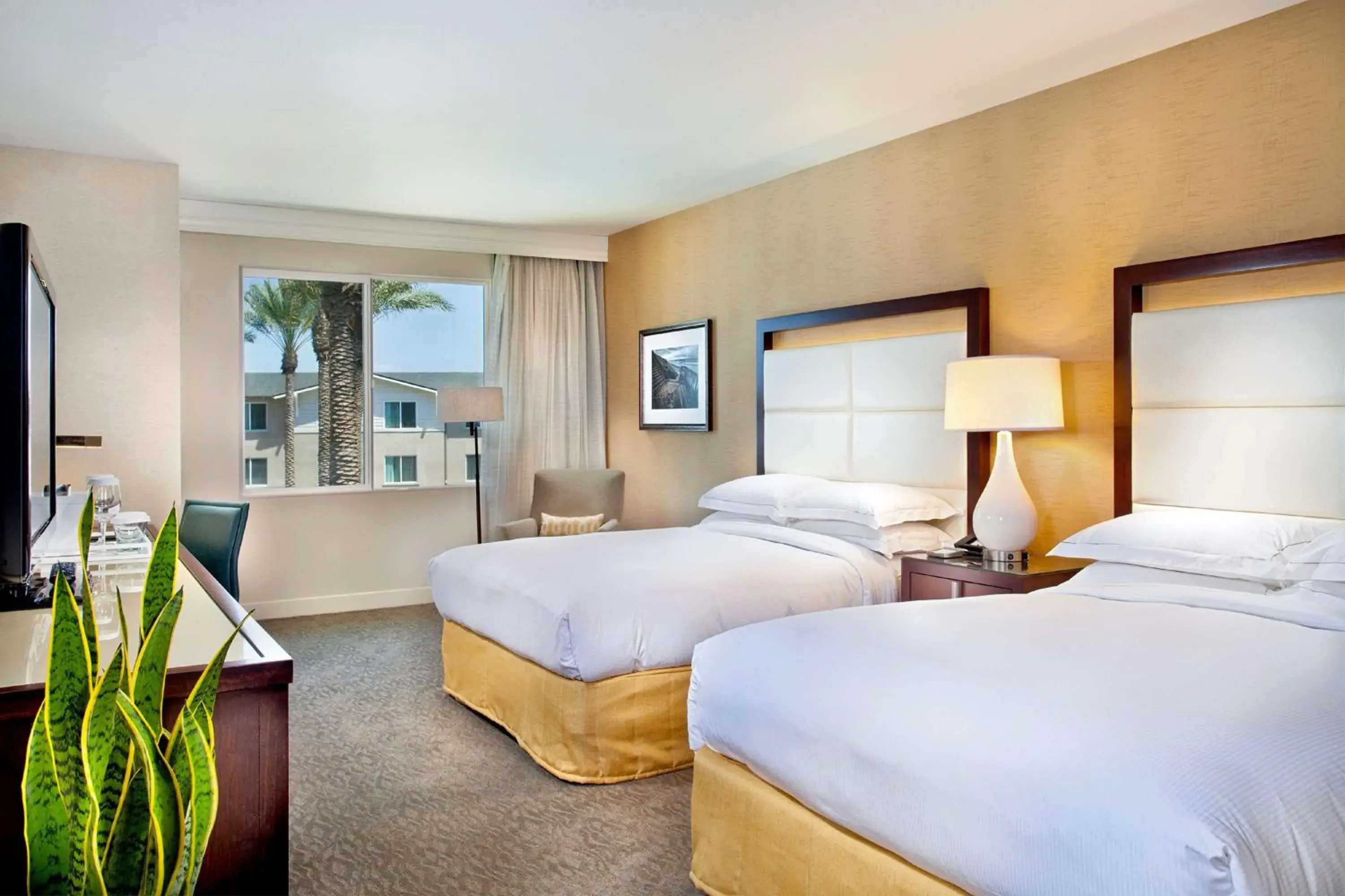 Bed in Cape Rey Carlsbad Beach, A Hilton Resort & Spa Bed in Cape Rey Carlsbad Beach, A Hilton Resort & Spa