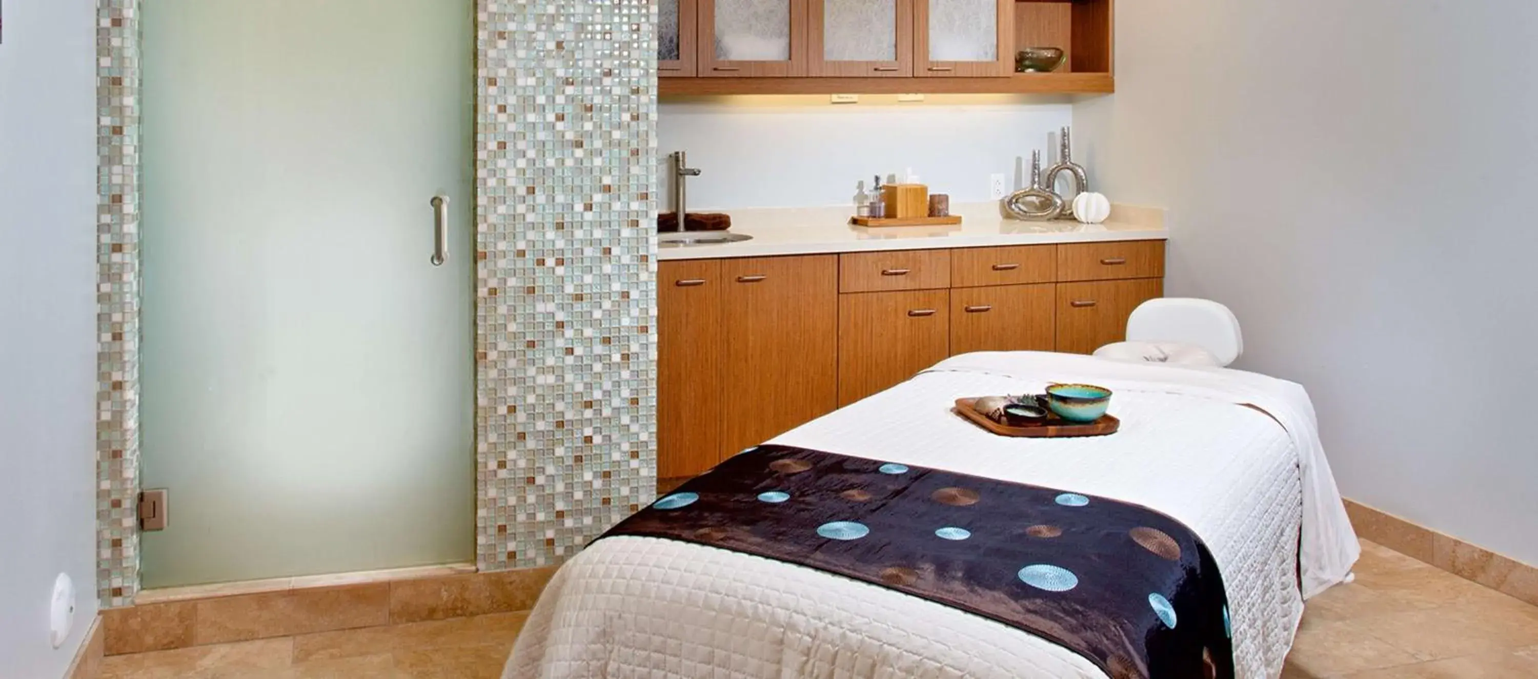 Spa and wellness centre/facilities, Bed in Cape Rey Carlsbad Beach, A Hilton Resort & Spa Spa and wellness centre/facilities, Bed in Cape Rey Carlsbad Beach, A Hilton Resort & Spa