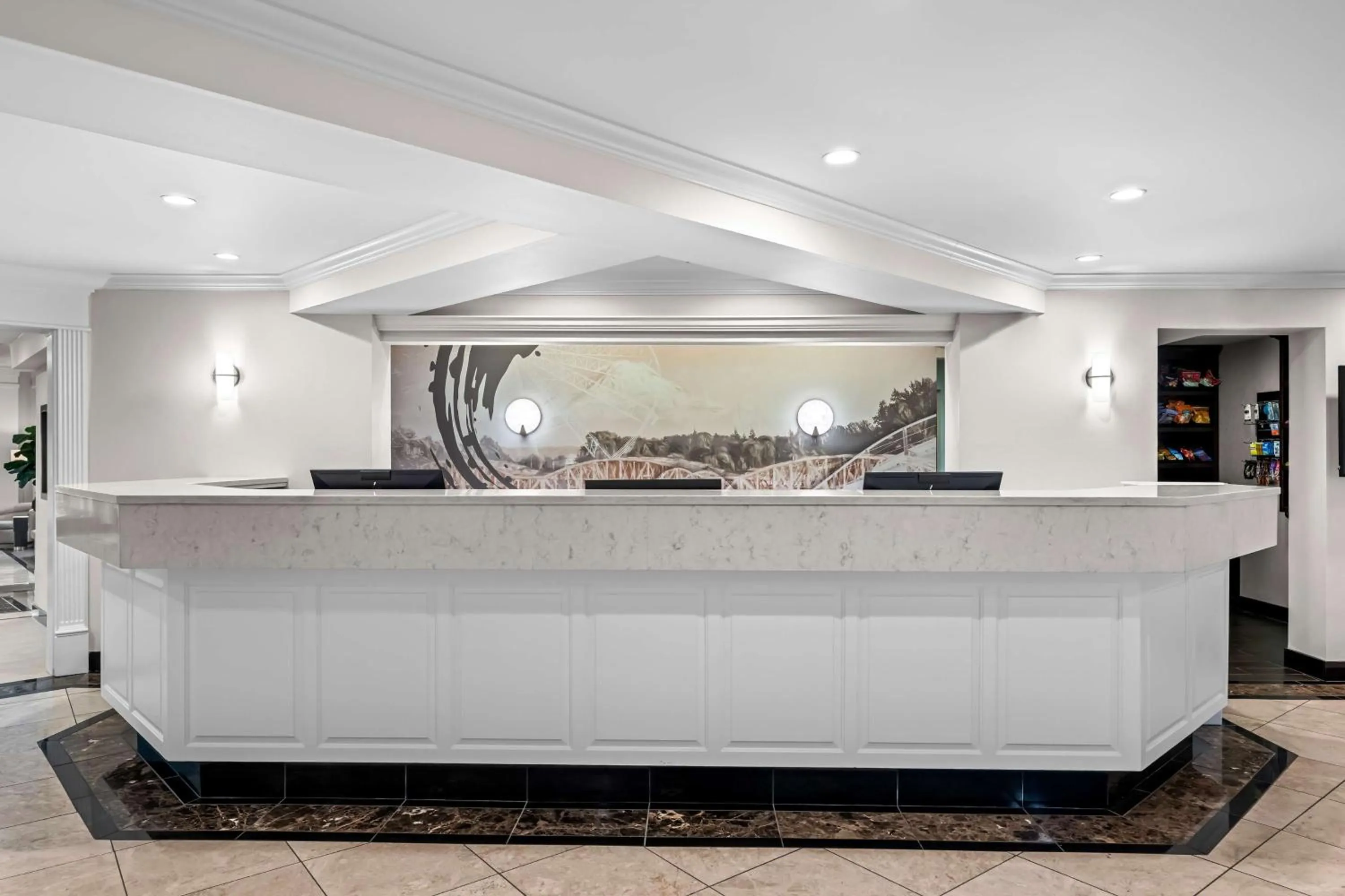 Lobby or reception in Best Western Plus Puyallup Hotel