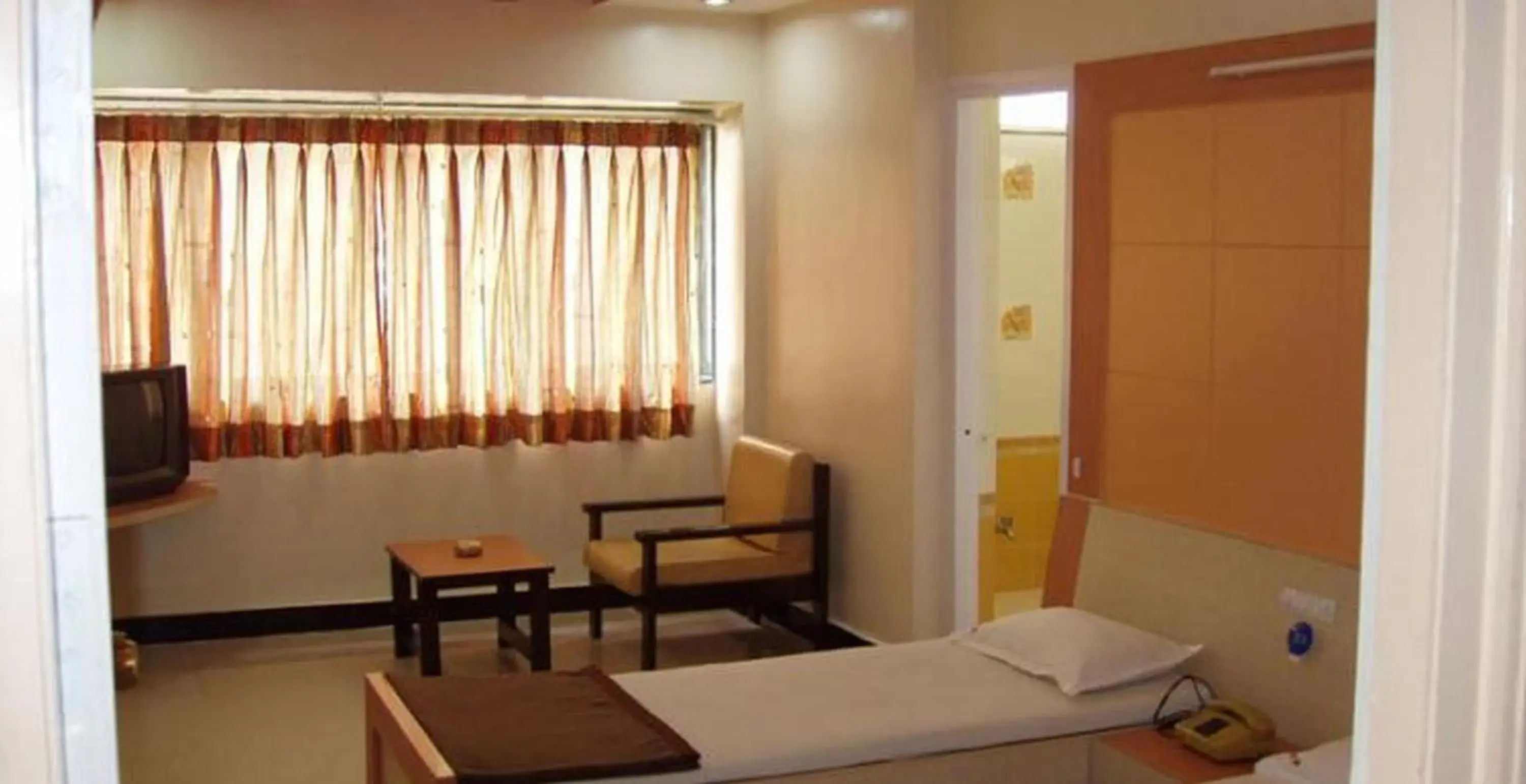 Seating area, Bed in Hotel Vaishali Seating area, Bed in Hotel Vaishali