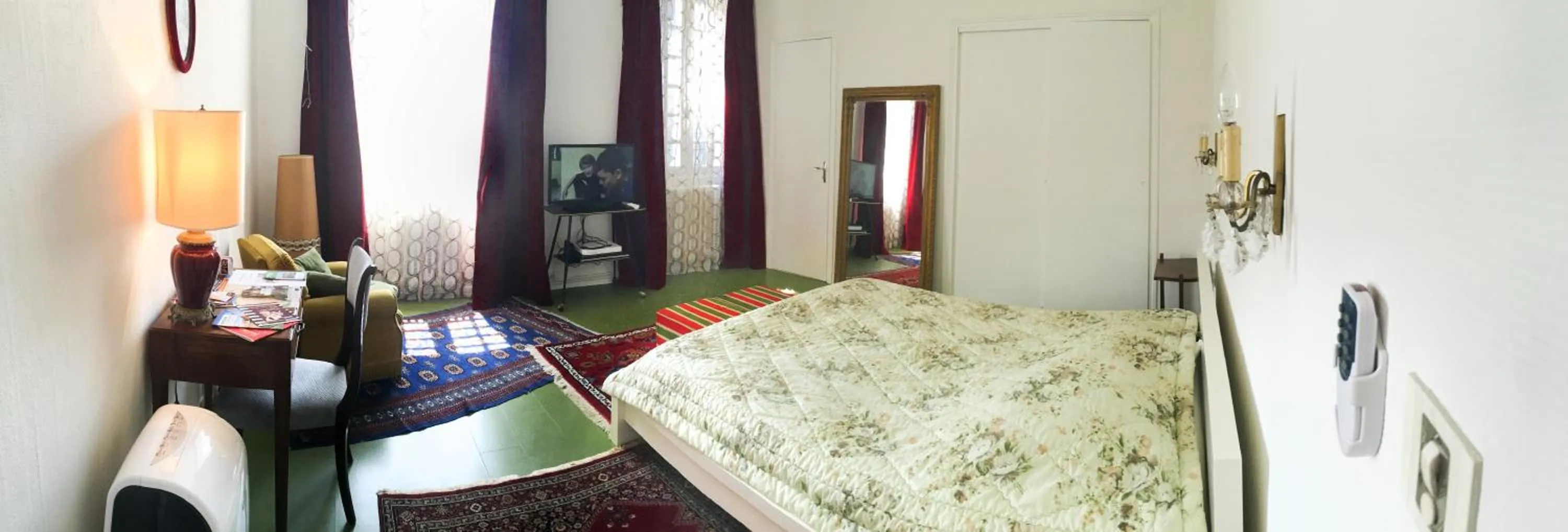 Photo of the whole room, Bed in 46FM : Montauban Guest House