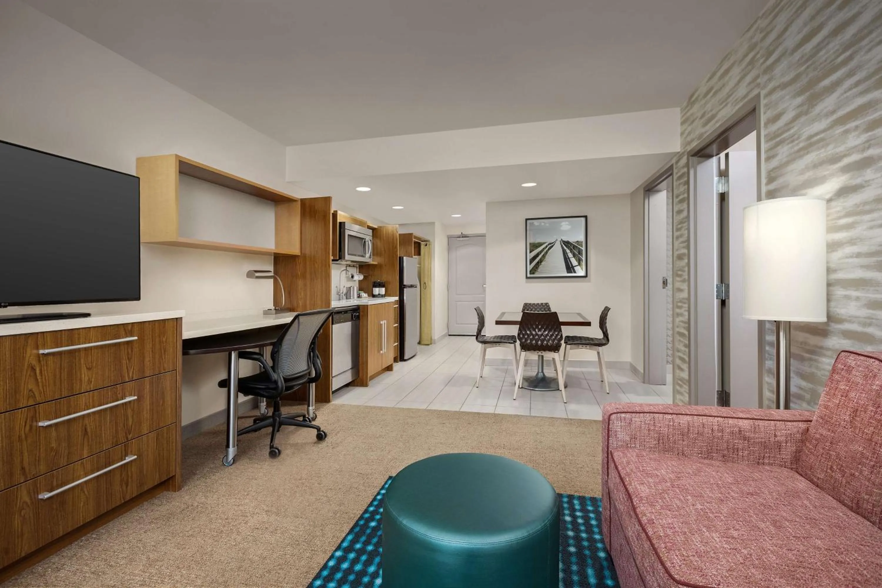 Bedroom in Home2 Suites by Hilton Jacksonville, NC