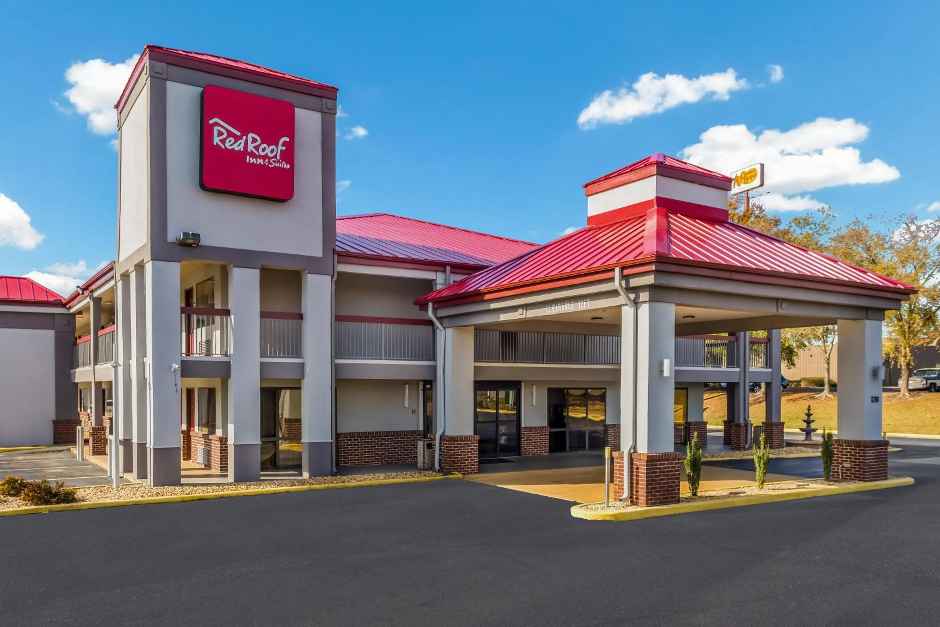 Property building in Red Roof Inn & Suites Athens, AL