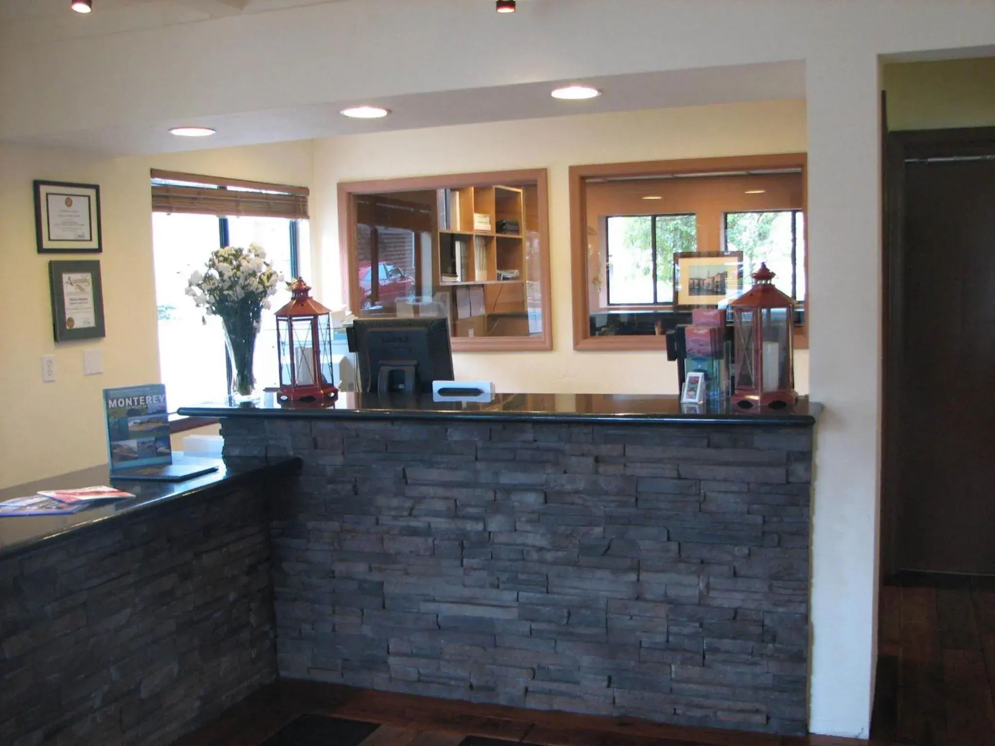 Lobby or reception in Lighthouse Lodge & Cottages Lobby or reception in Lighthouse Lodge & Cottages