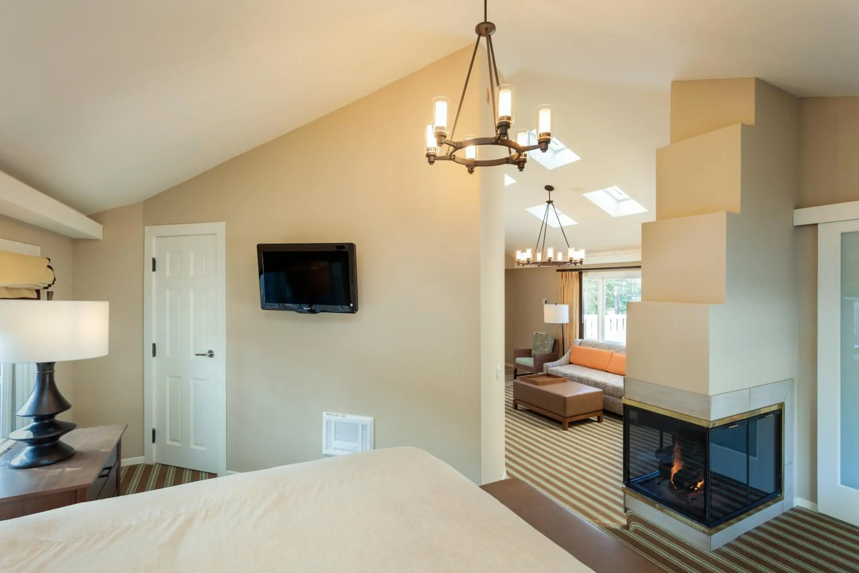 Decorative detail, Bed in Lighthouse Lodge & Cottages Decorative detail, Bed in Lighthouse Lodge & Cottages