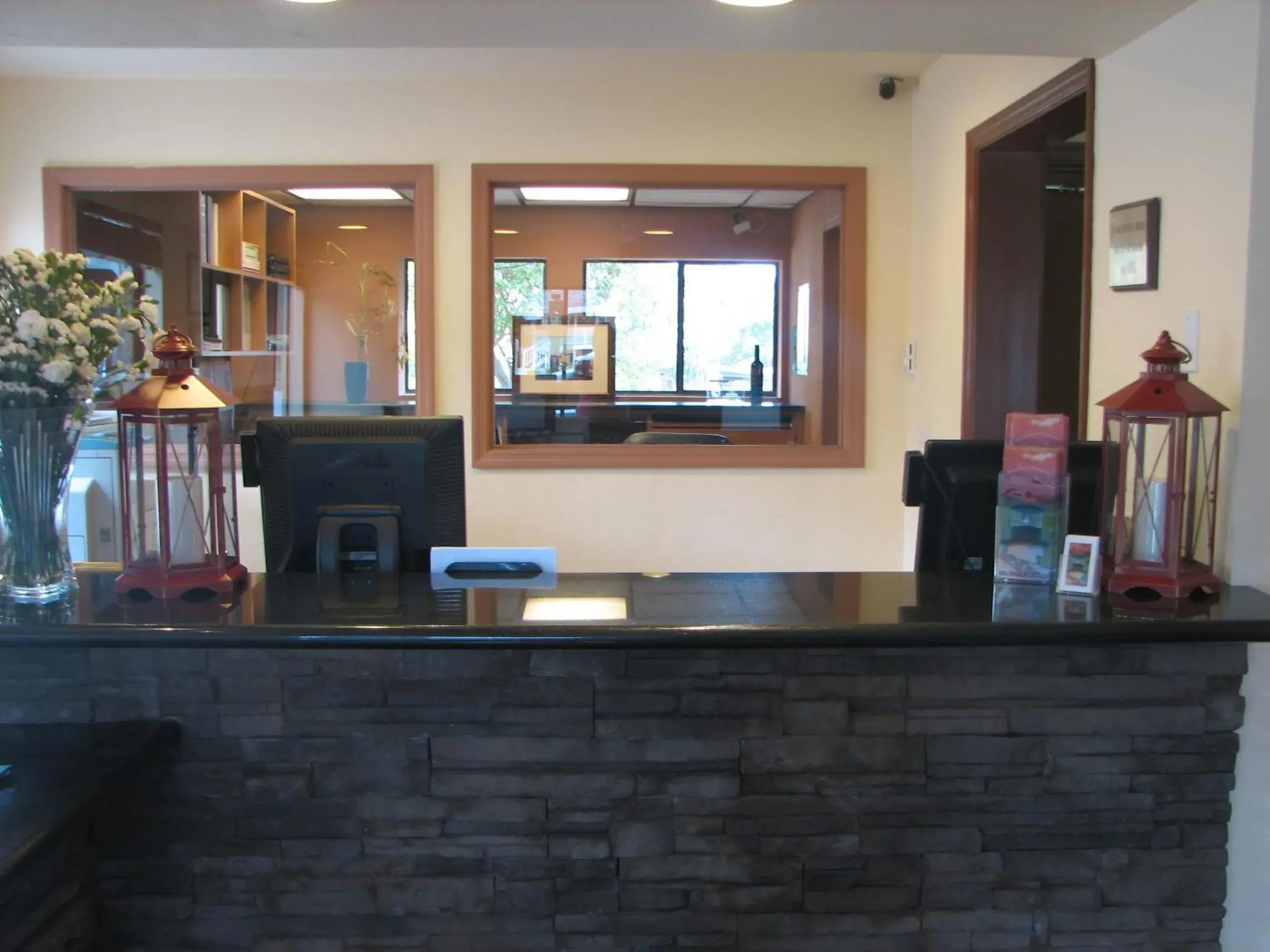 Lobby or reception in Lighthouse Lodge & Cottages Lobby or reception in Lighthouse Lodge & Cottages