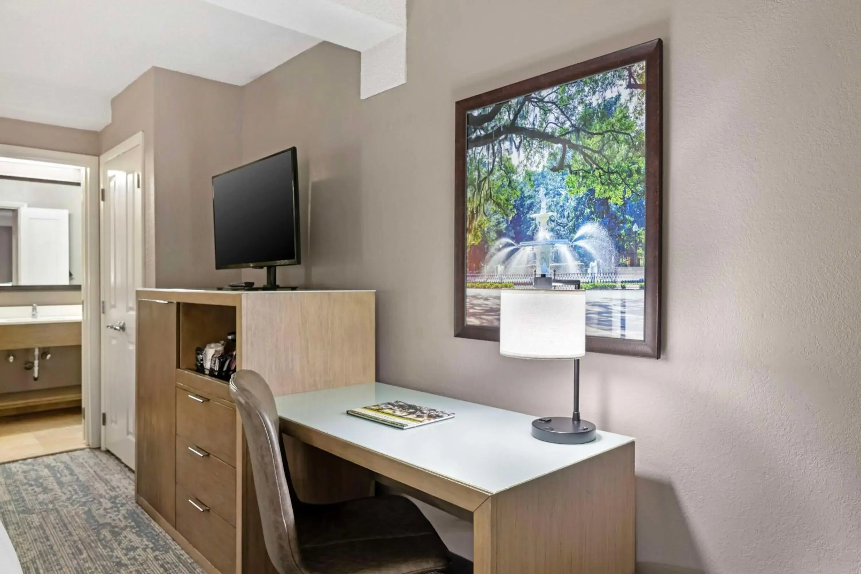 Bedroom, Bed in Best Western Savannah Historic District Bedroom, Bed in Best Western Savannah Historic District