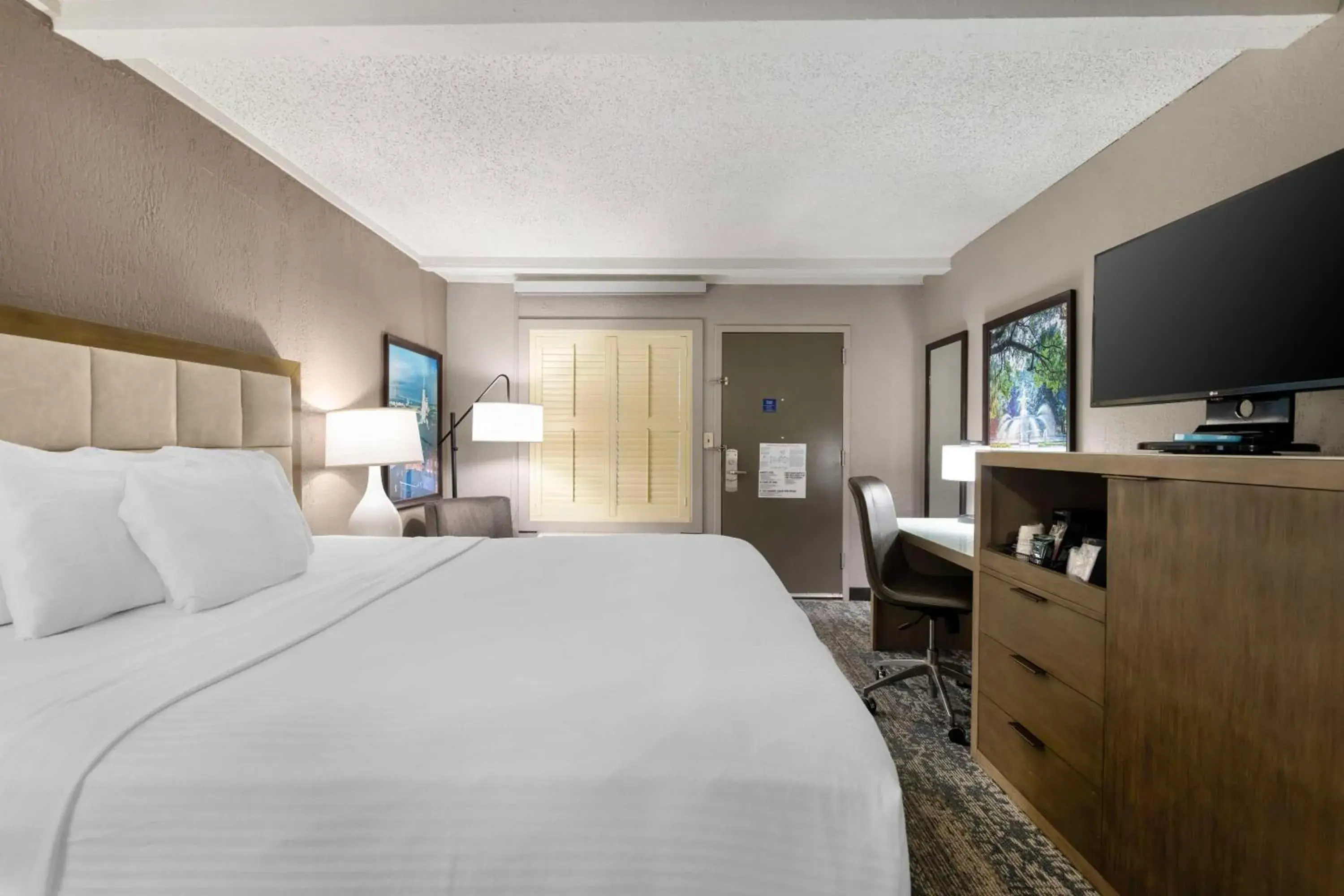 Bedroom, Bed in Best Western Savannah Historic District Bedroom, Bed in Best Western Savannah Historic District