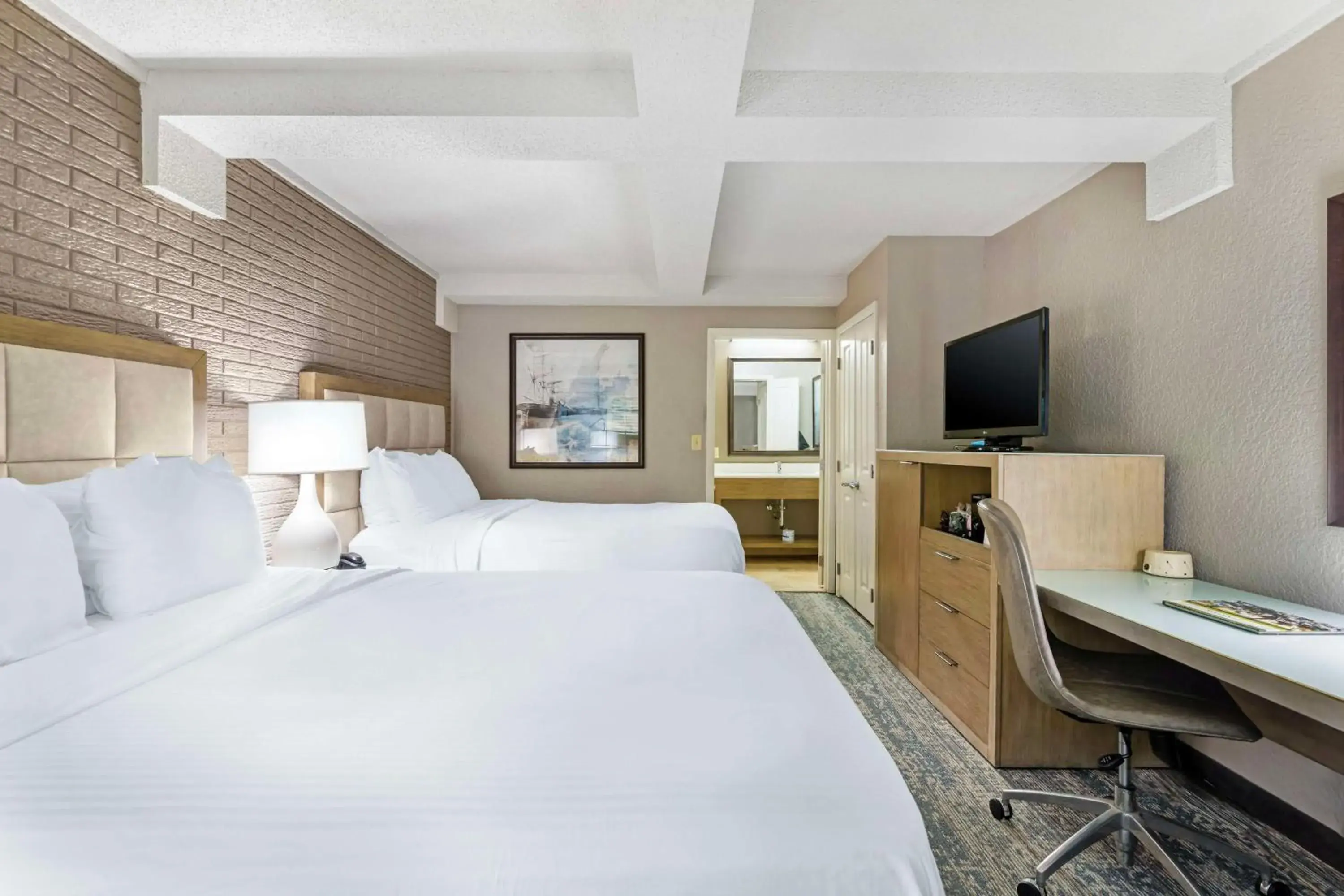 Bedroom, Bed in Best Western Savannah Historic District Bedroom, Bed in Best Western Savannah Historic District