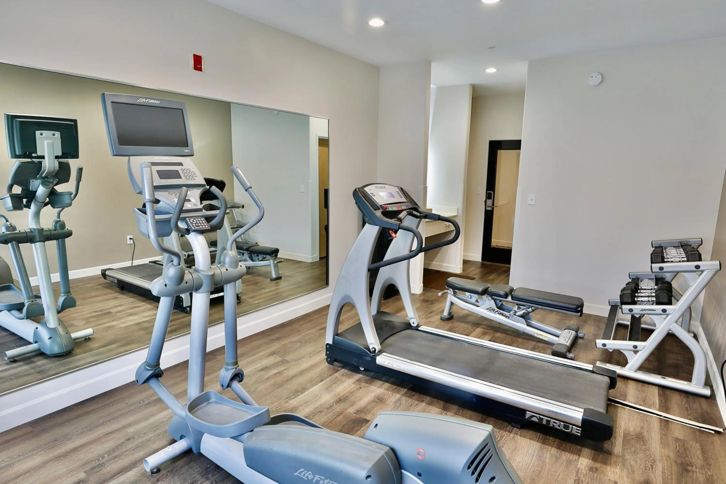 Fitness centre/facilities in Baymont by Wyndham Tucson Airport