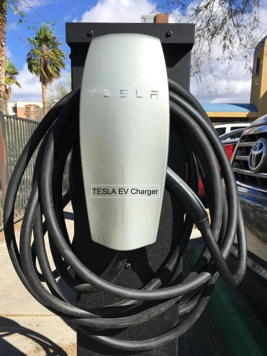 Parking in Baymont by Wyndham Tucson Airport