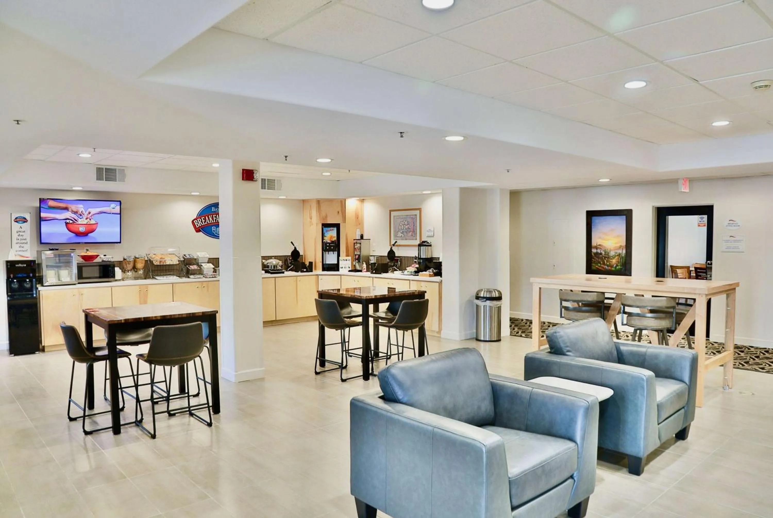 Lobby or reception in Baymont by Wyndham Tucson Airport