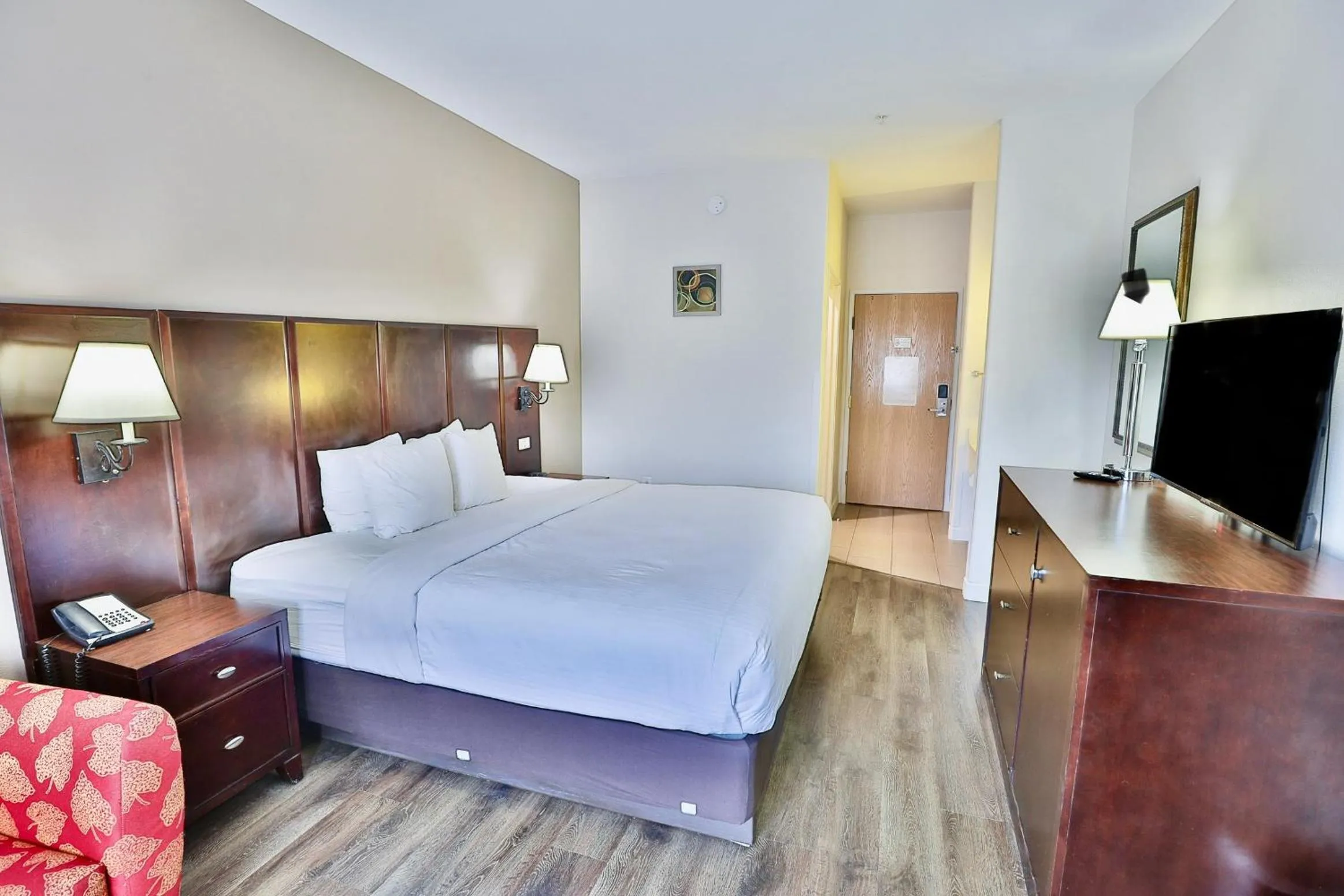 Bedroom, Bed in Baymont by Wyndham Tucson Airport