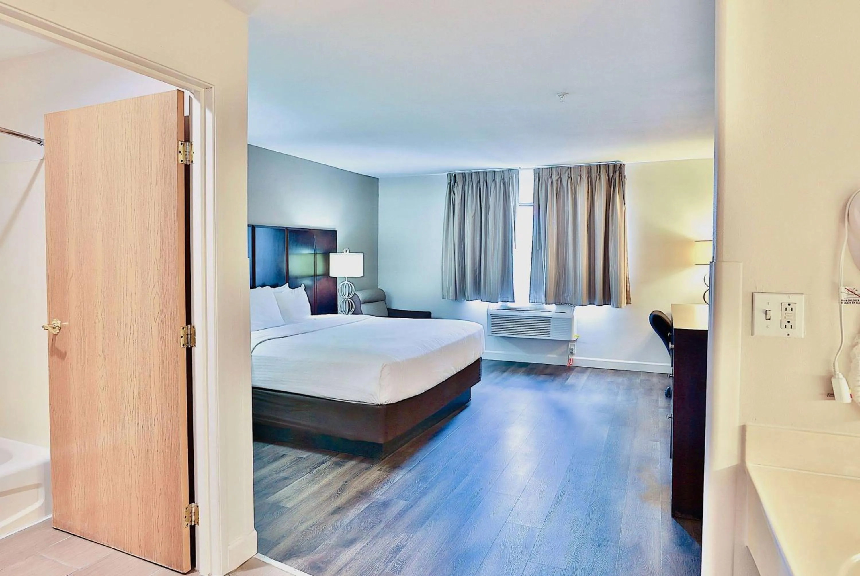 Photo of the whole room, Bed in Baymont by Wyndham Tucson Airport