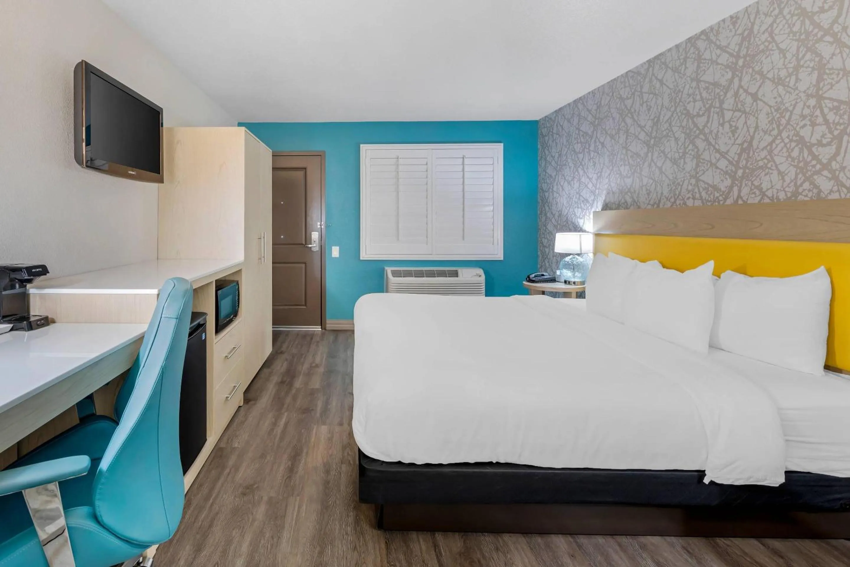 Bedroom, Bed in Hillstone Inn Tulare, an Ascend Collection Hotel