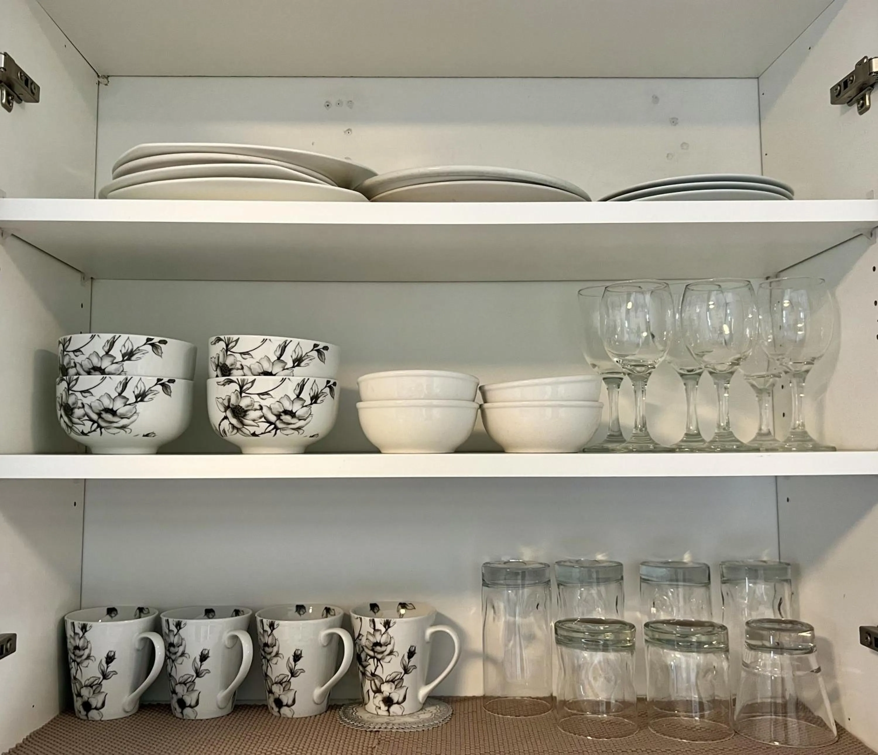 Coffee/tea facilities in Harbour Light Motel