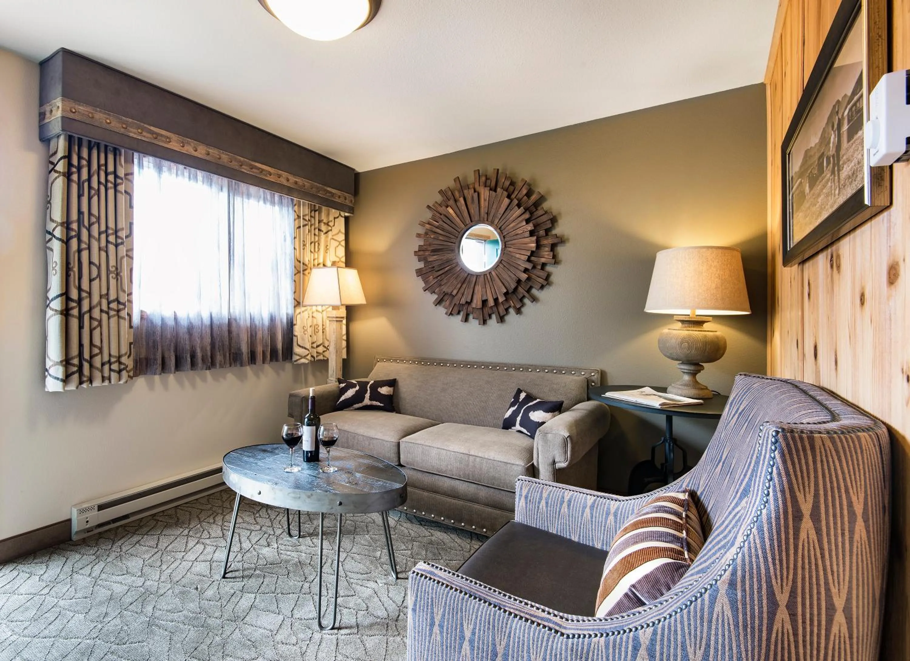 Holland America Denali Lodge